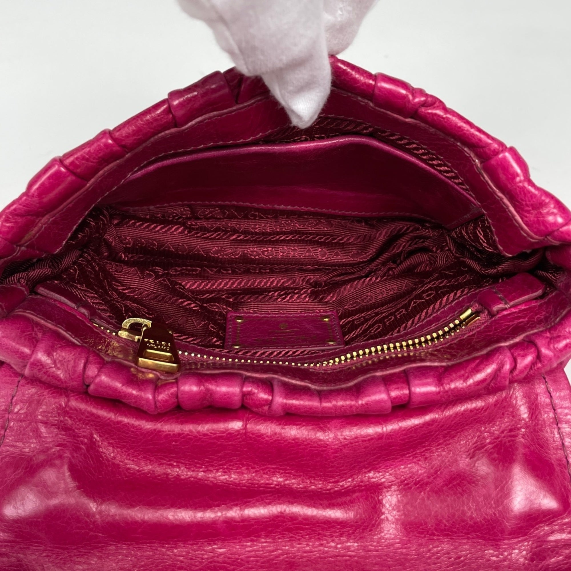 Prada Pink Leather Handbag (Pre-Owned)