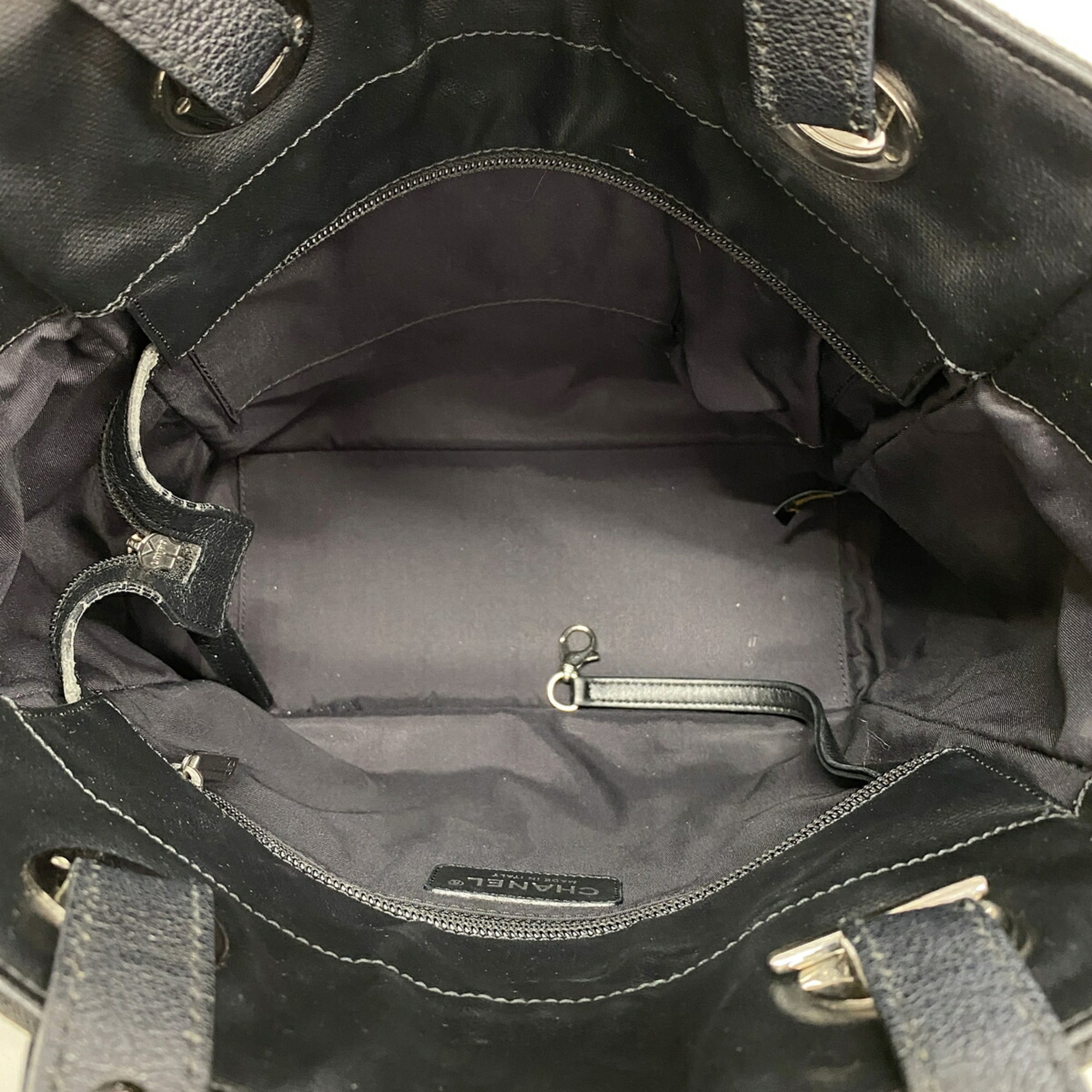 Chanel Black Canvas Tote Bag (Pre-Owned)