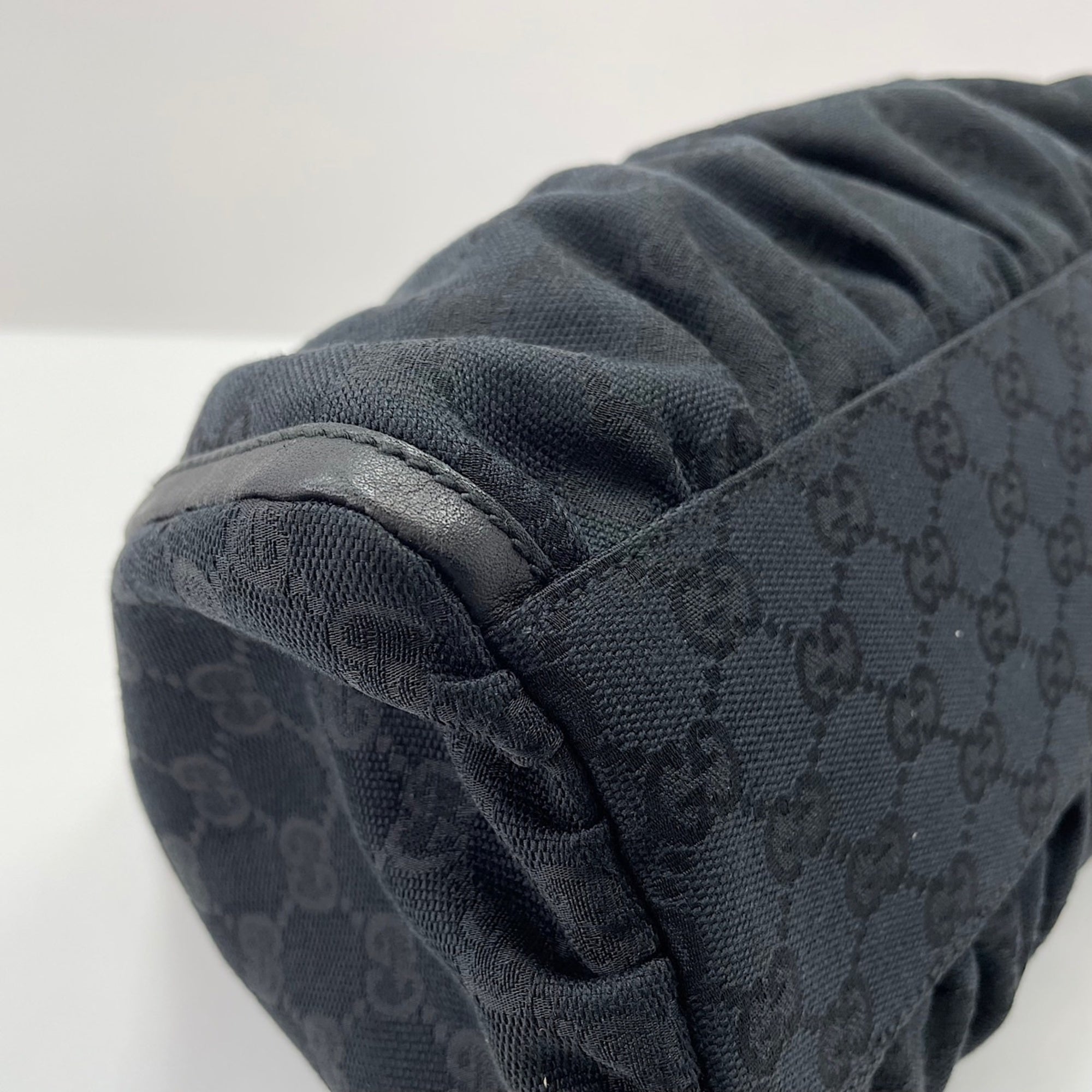 Gucci Abbey Black Handbag (Pre-Owned)
