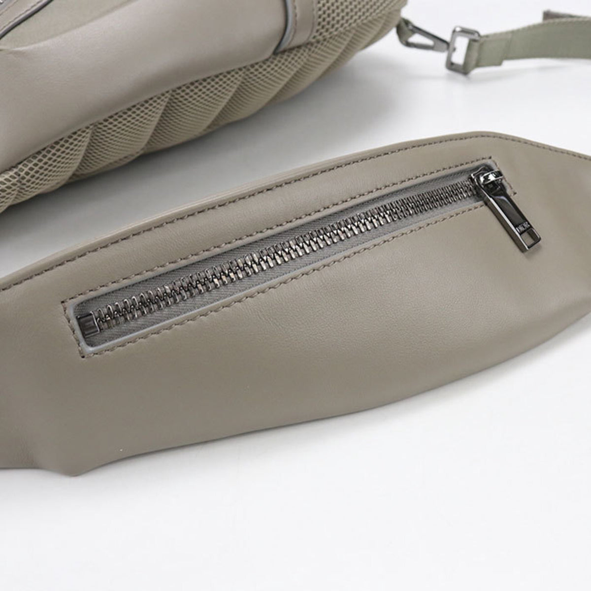 Christian Dior Gray Leather Sling Bag (Pre-Owned)