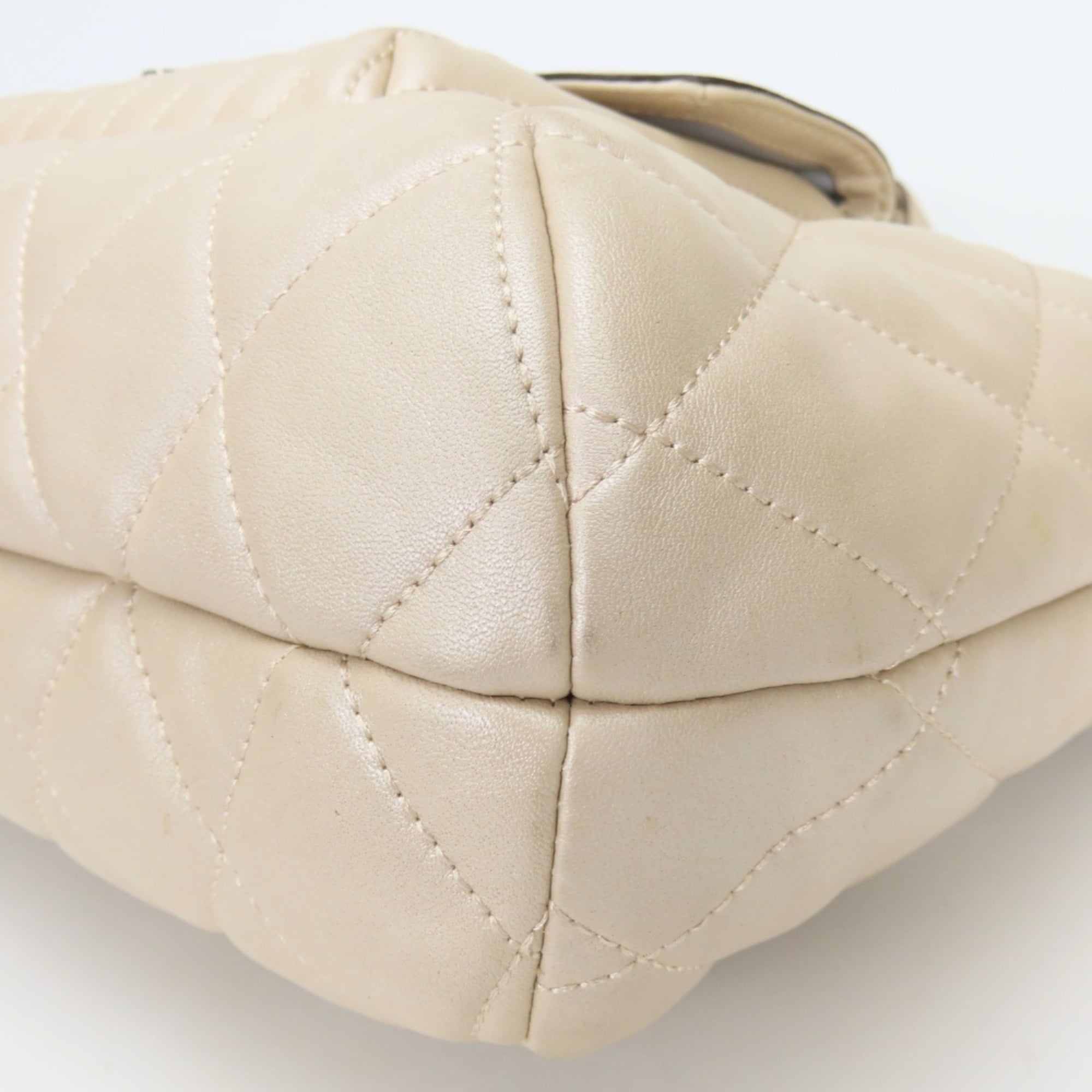 Coach Beige Leather Tote Bag (Pre-Owned)