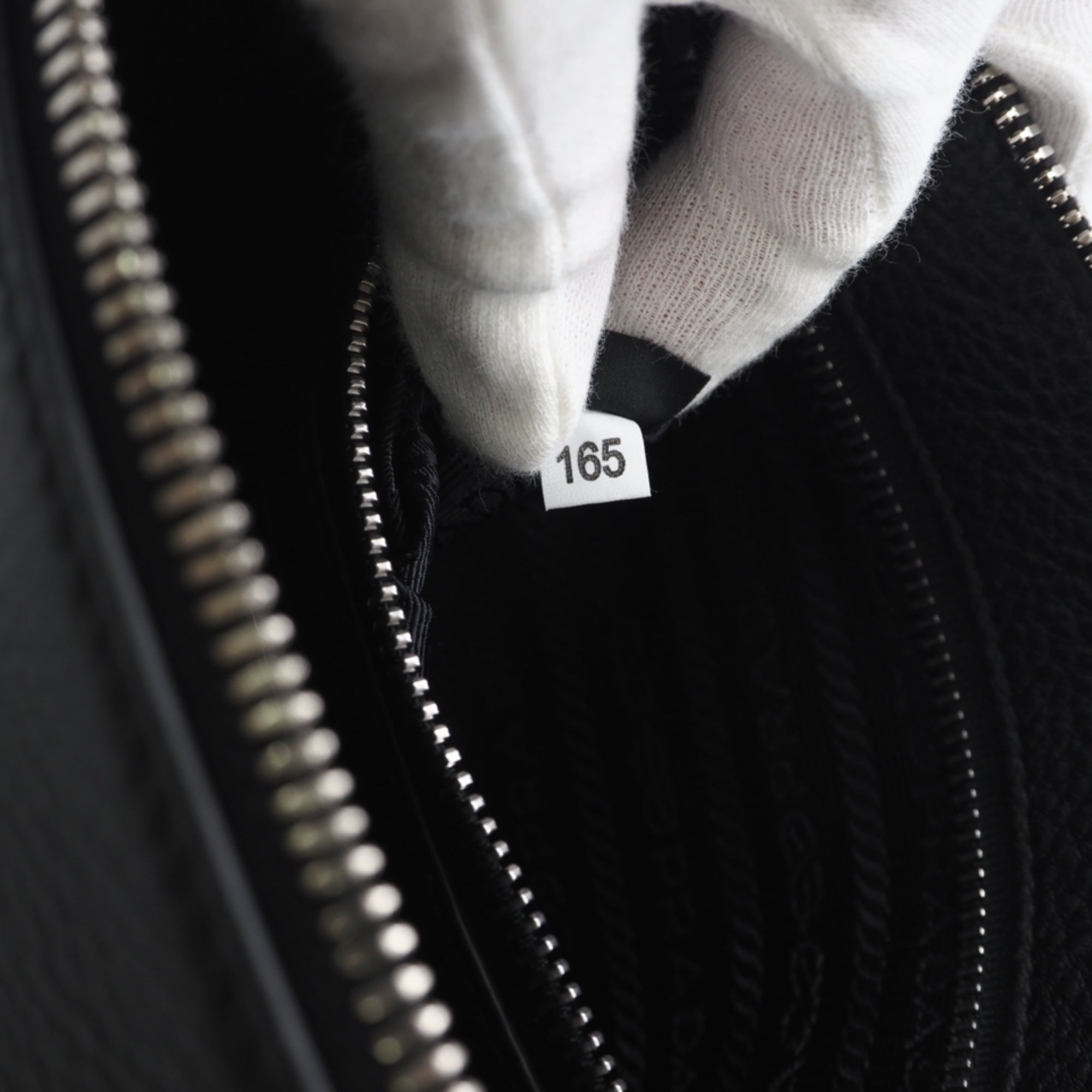 Prada Black Leather Clutch Bag (Pre-Owned)