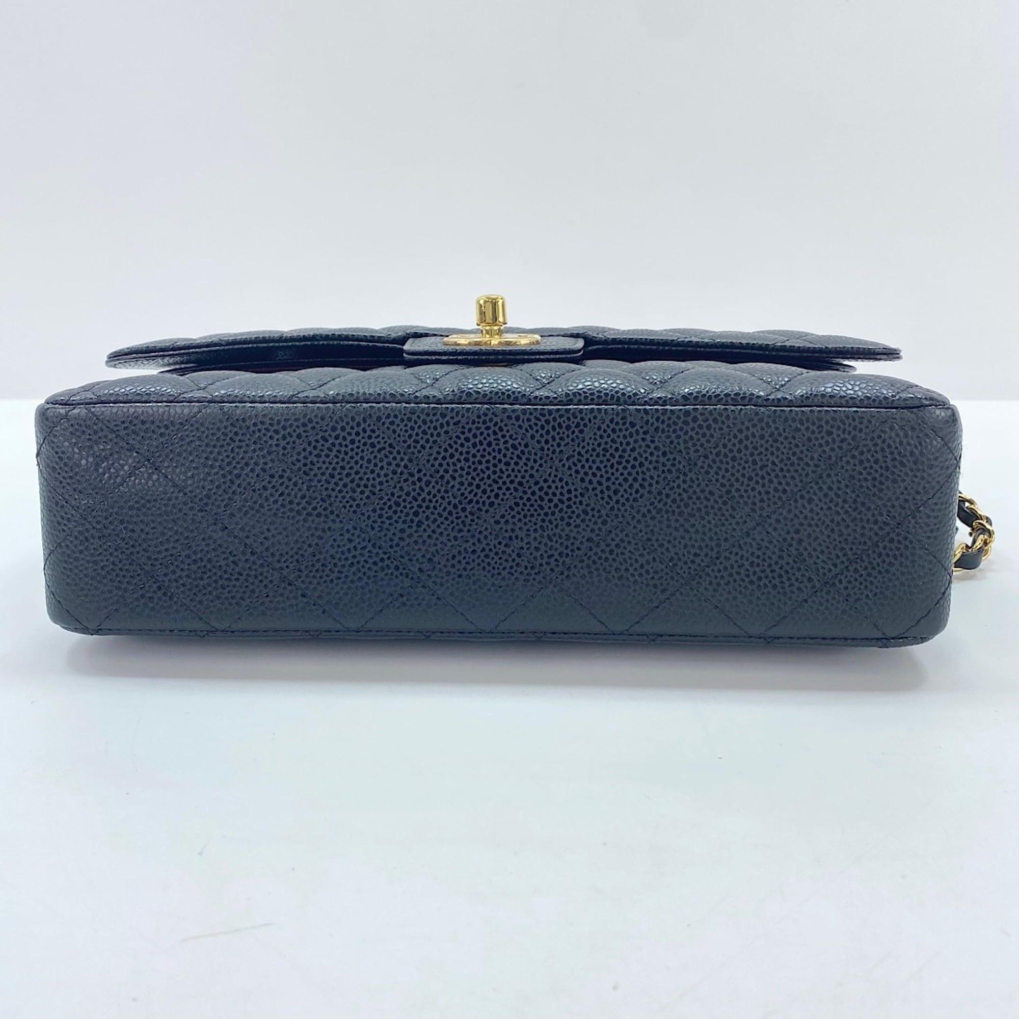 Chanel Black Handbag (Pre-Owned)