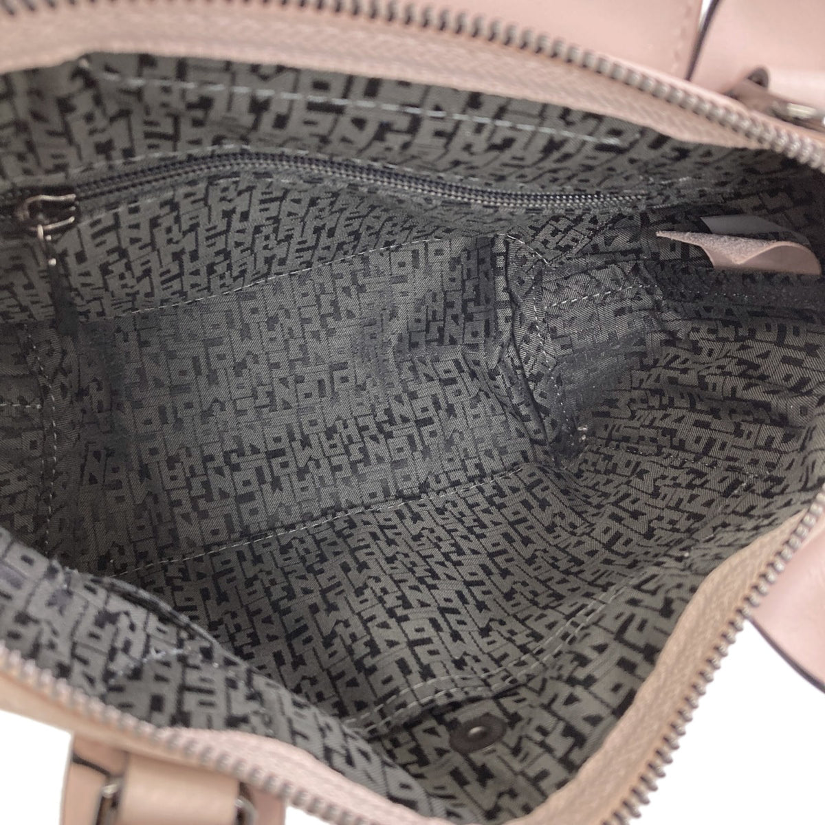 Longchamp Pink Leather Handbag (Pre-Owned)