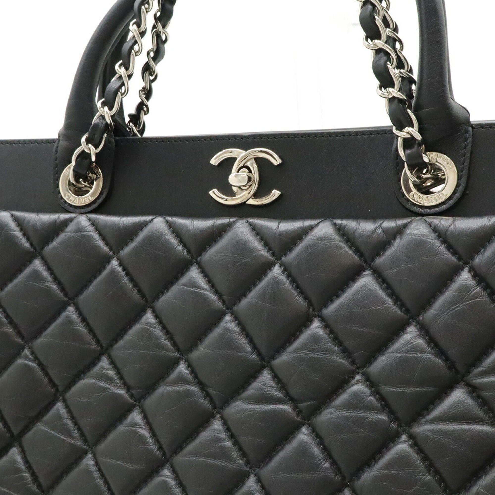 Chanel Matelasse Black Leather Shoulder Bag Tote Bag (Pre-Owned)