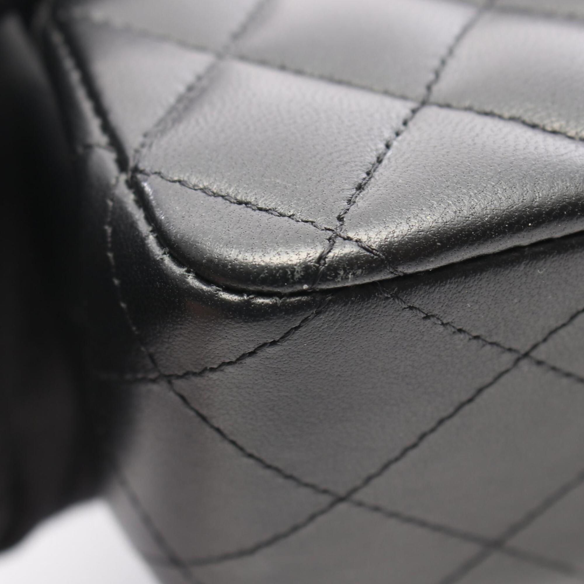 Chanel Black Leather Handbag Shoulder Bag (Pre-Owned)