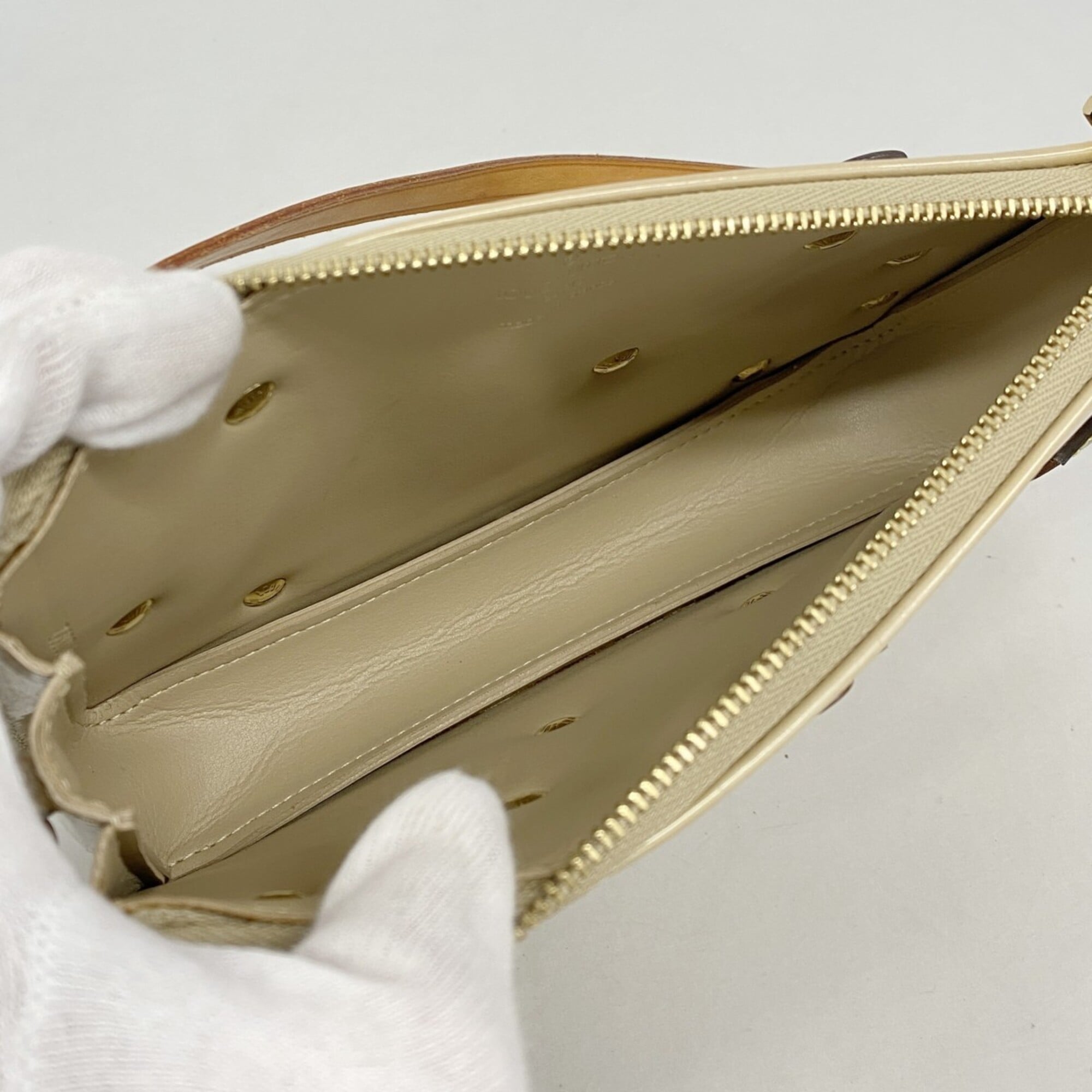 Louis Vuitton Beige Pouch (Pre-Owned)