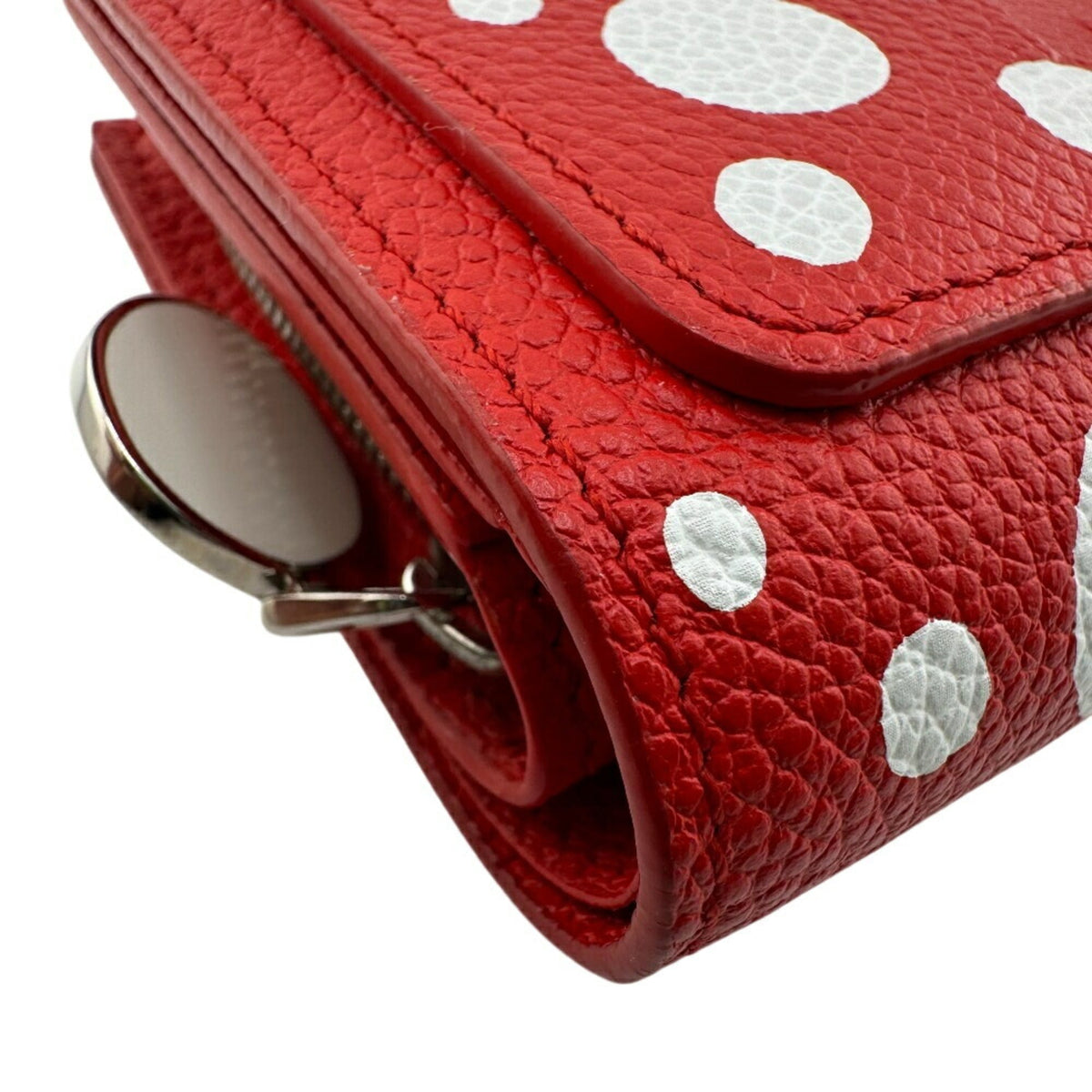 Louis Vuitton Monogram Empreinte Red Color White Leather Wallet (Bi-Fold) (Pre-Owned)