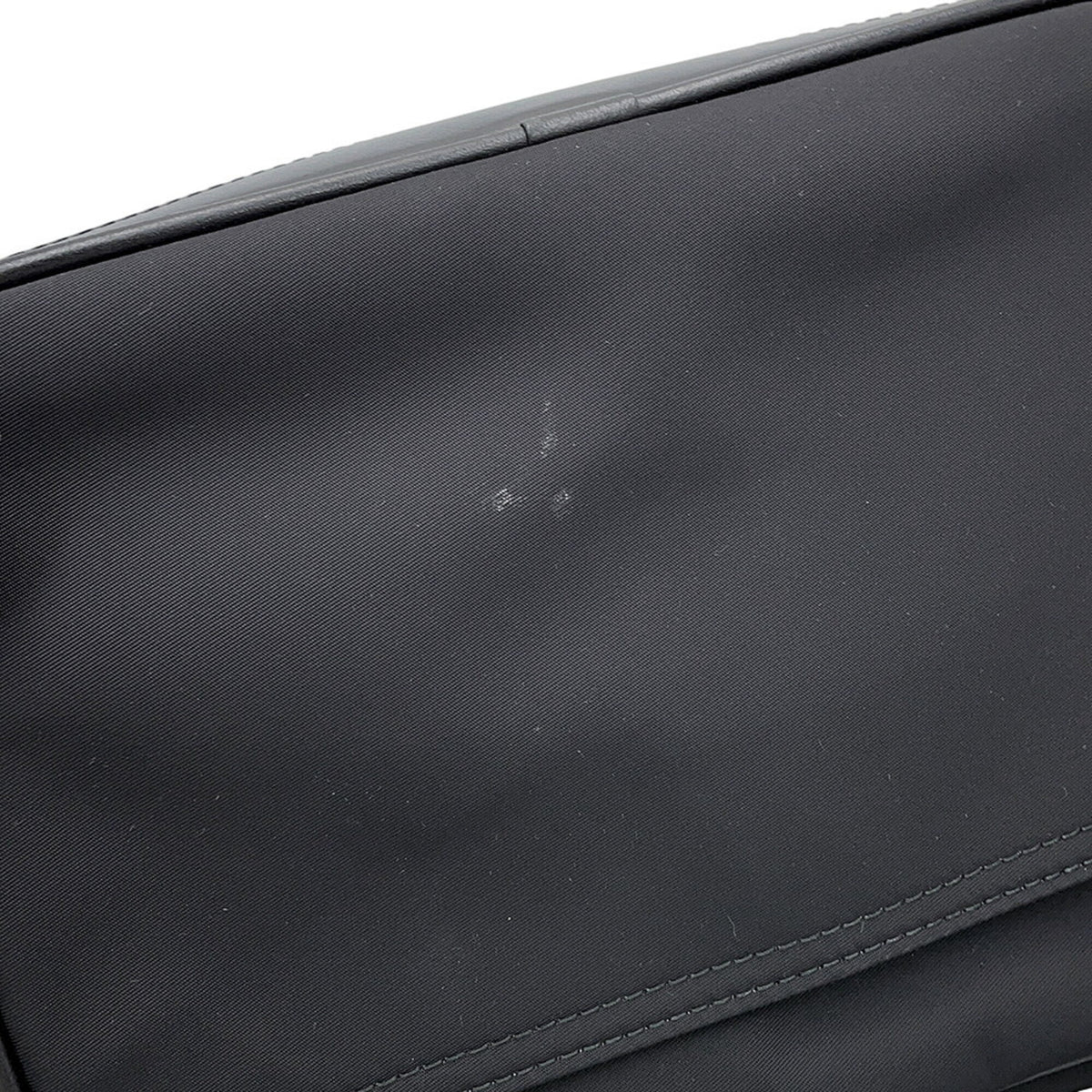 Burberry Black Nylon Shoulder Bag (Pre-Owned)