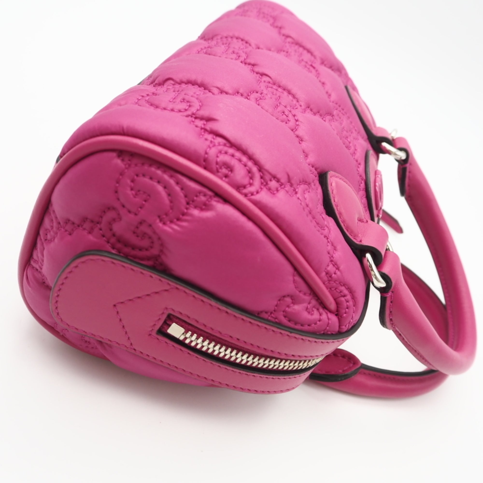 Gucci Pink Nylon Handbag (Pre-Owned)