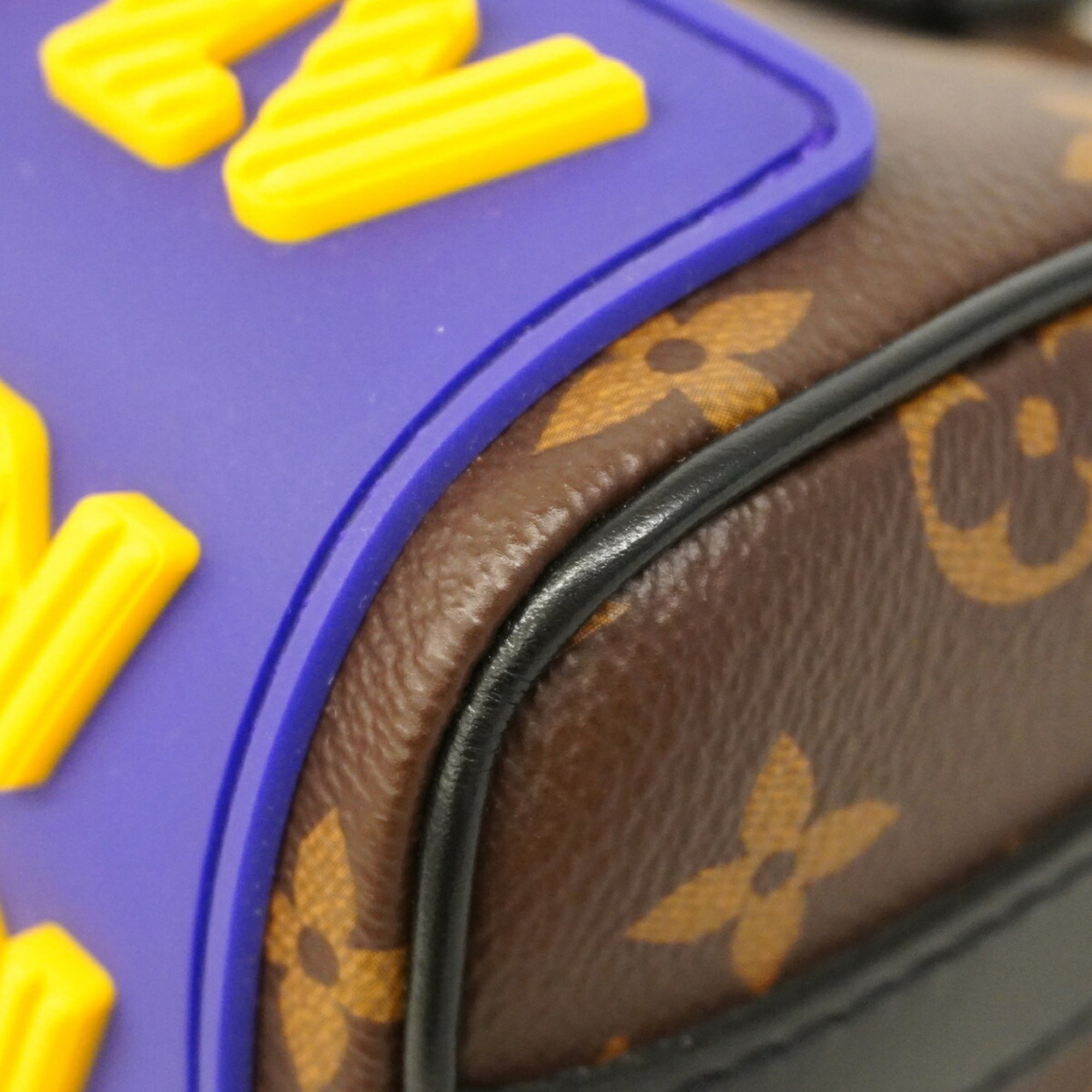 Louis Vuitton Brown Handbag (Pre-Owned)