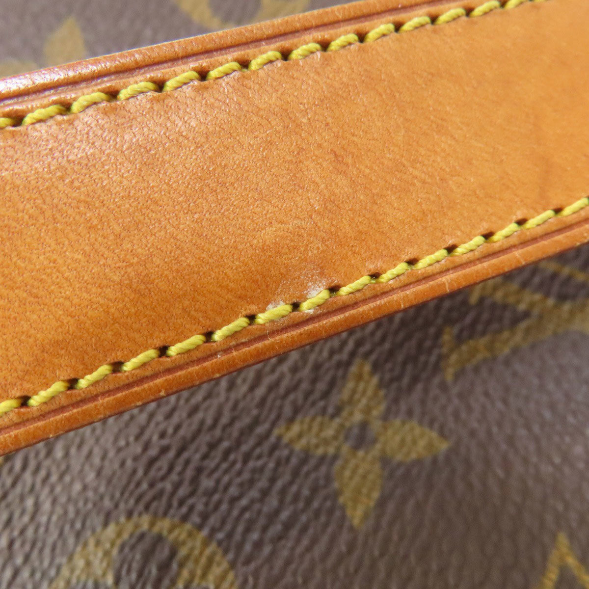 Louis Vuitton Monogram Canvas Shoulder Bag (Pre-Owned)
