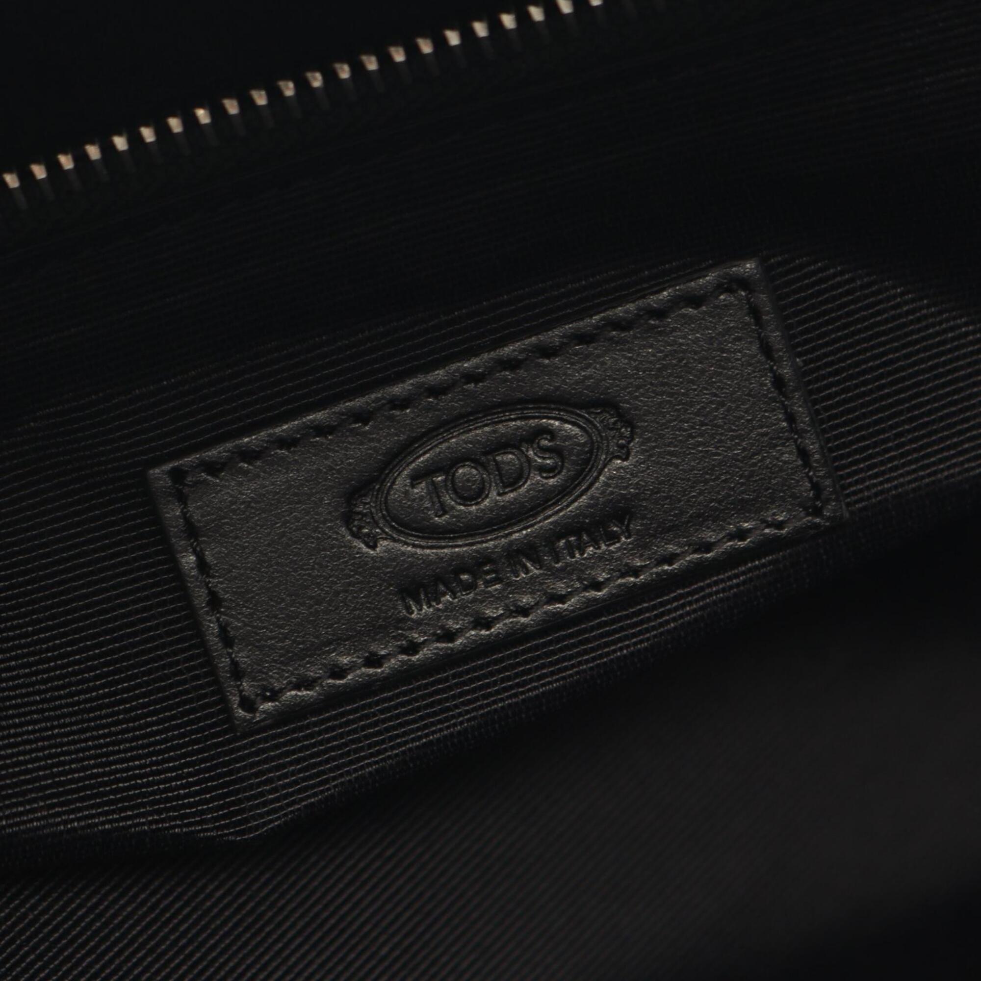 Tod's Black Leather Handbag (Pre-Owned)