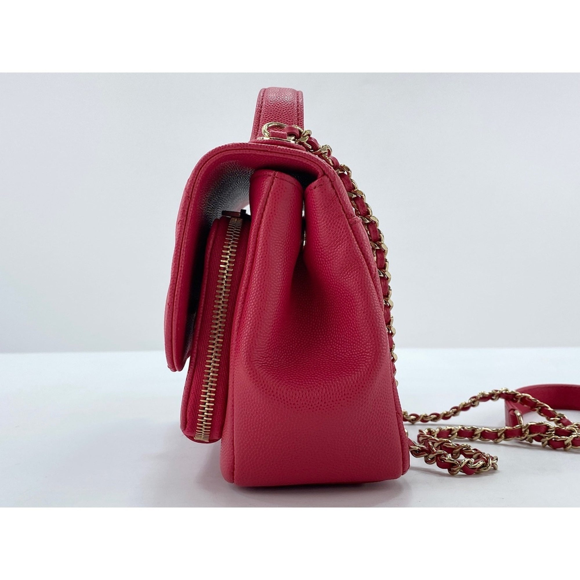 Chanel Red Color Shoulder Bag (Pre-Owned)