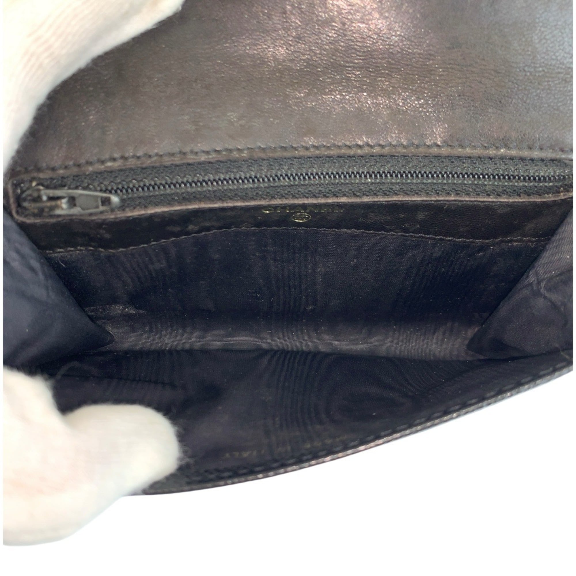 Chanel Black Leather Wallet (Bi-Fold) (Pre-Owned)