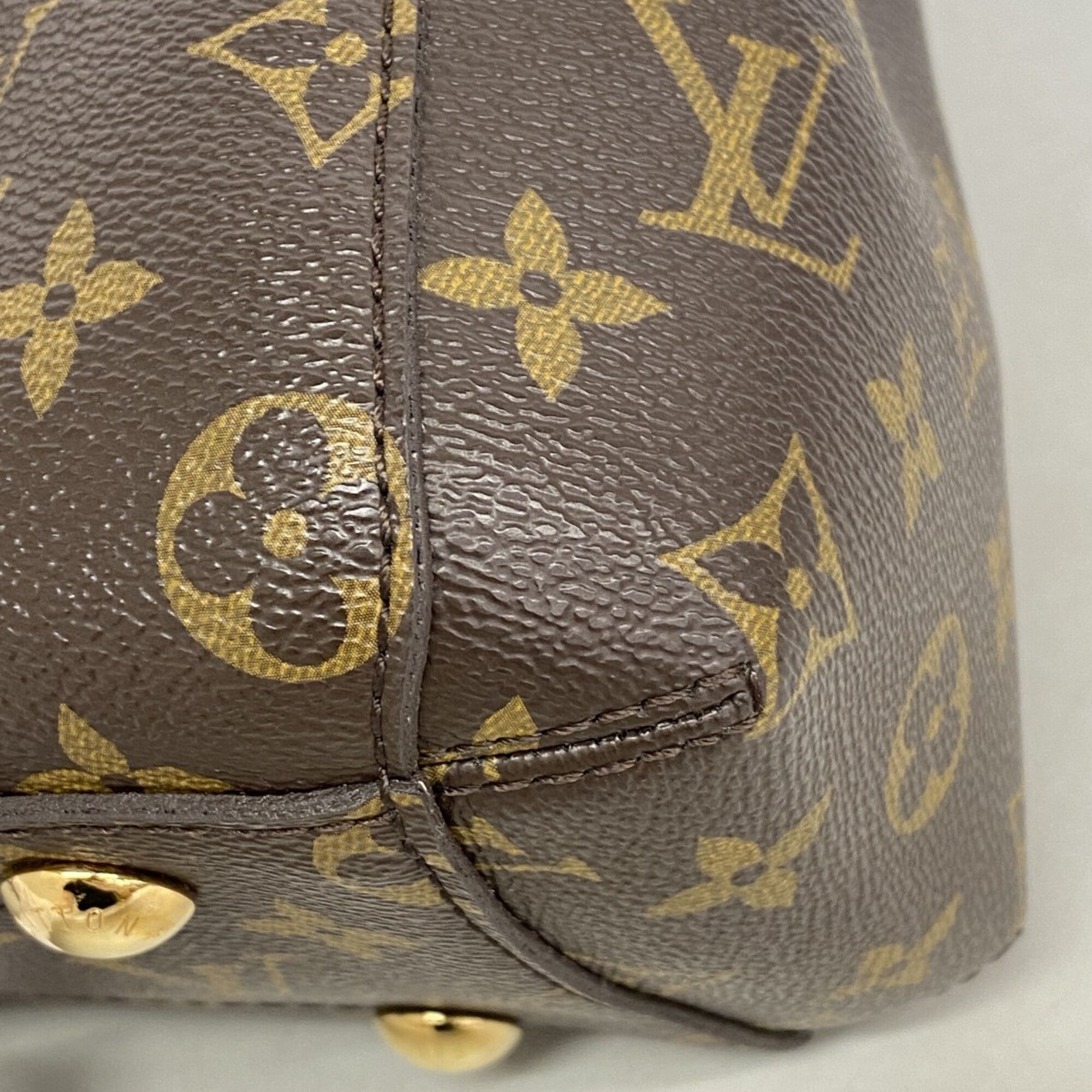 Louis Vuitton Brown Handbag (Pre-Owned)