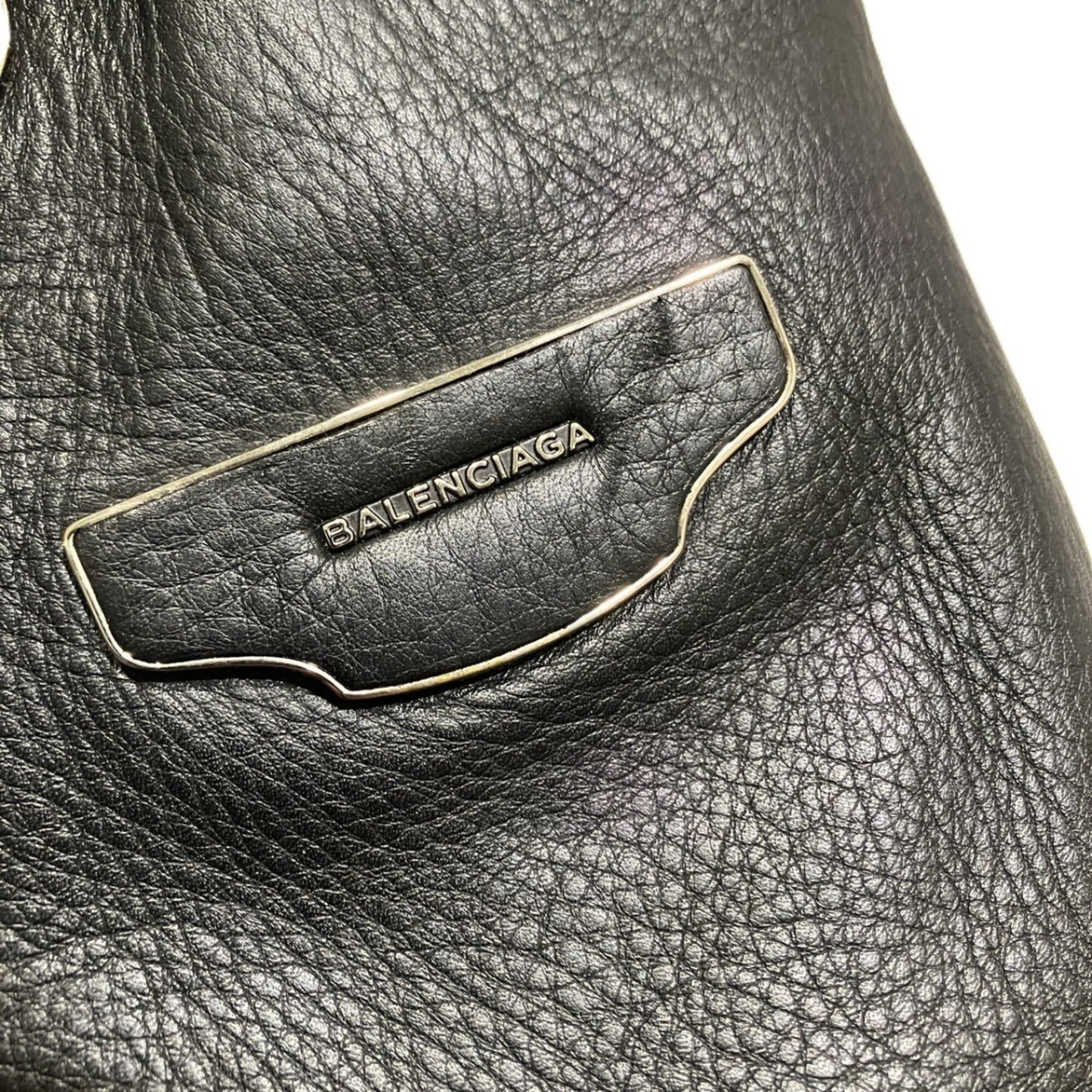Balenciaga Paper Black Leather Handbag (Pre-Owned)