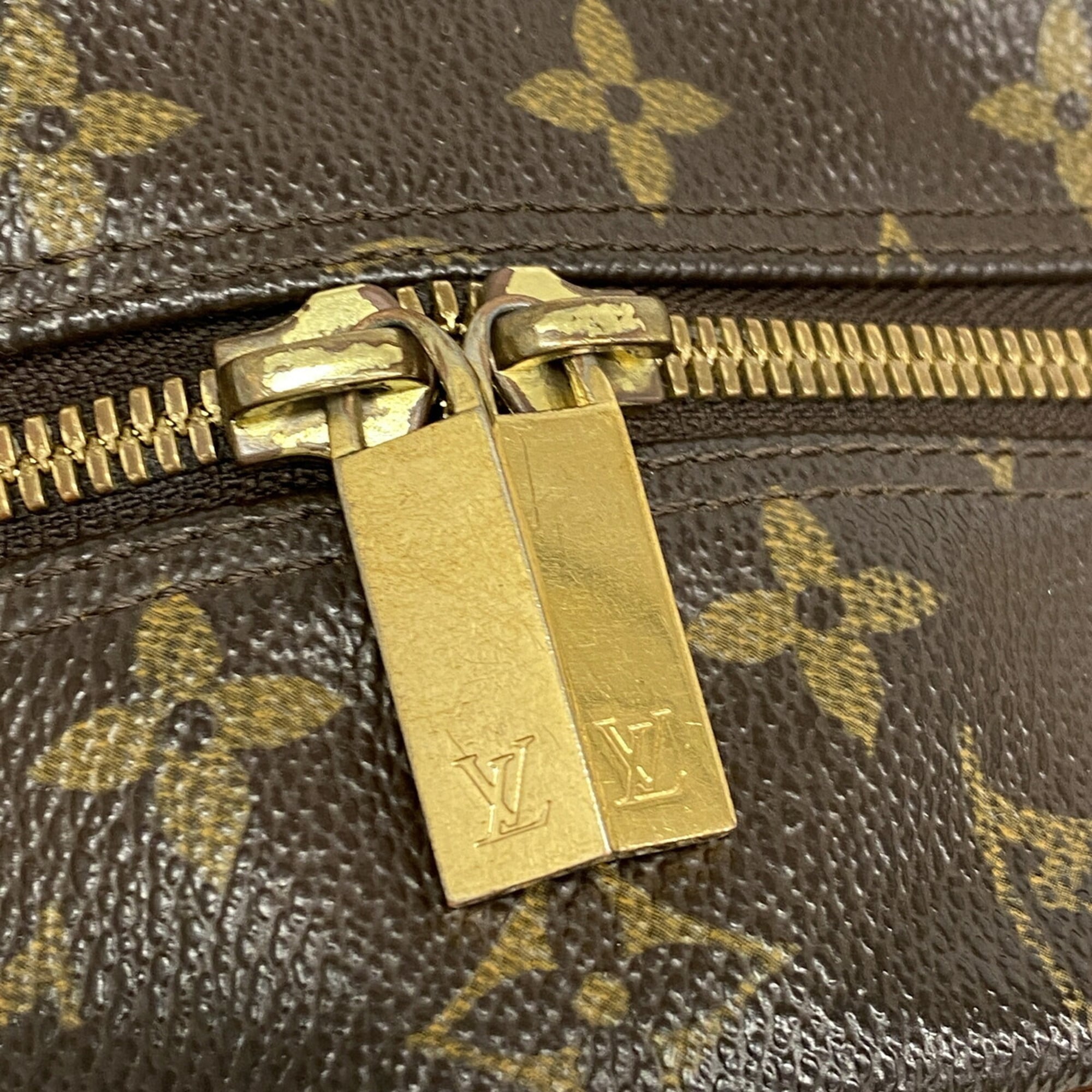 Louis Vuitton Brown Shoulder Bag (Pre-Owned)