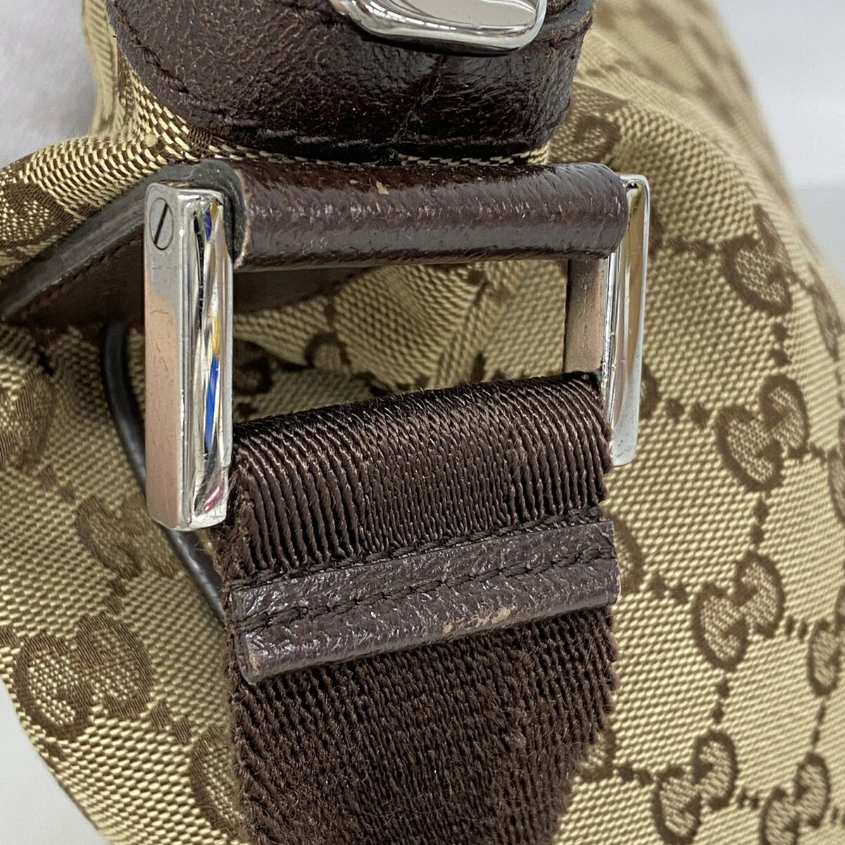 Gucci Beige Brown Canvas Shoulder Bag (Pre-Owned)