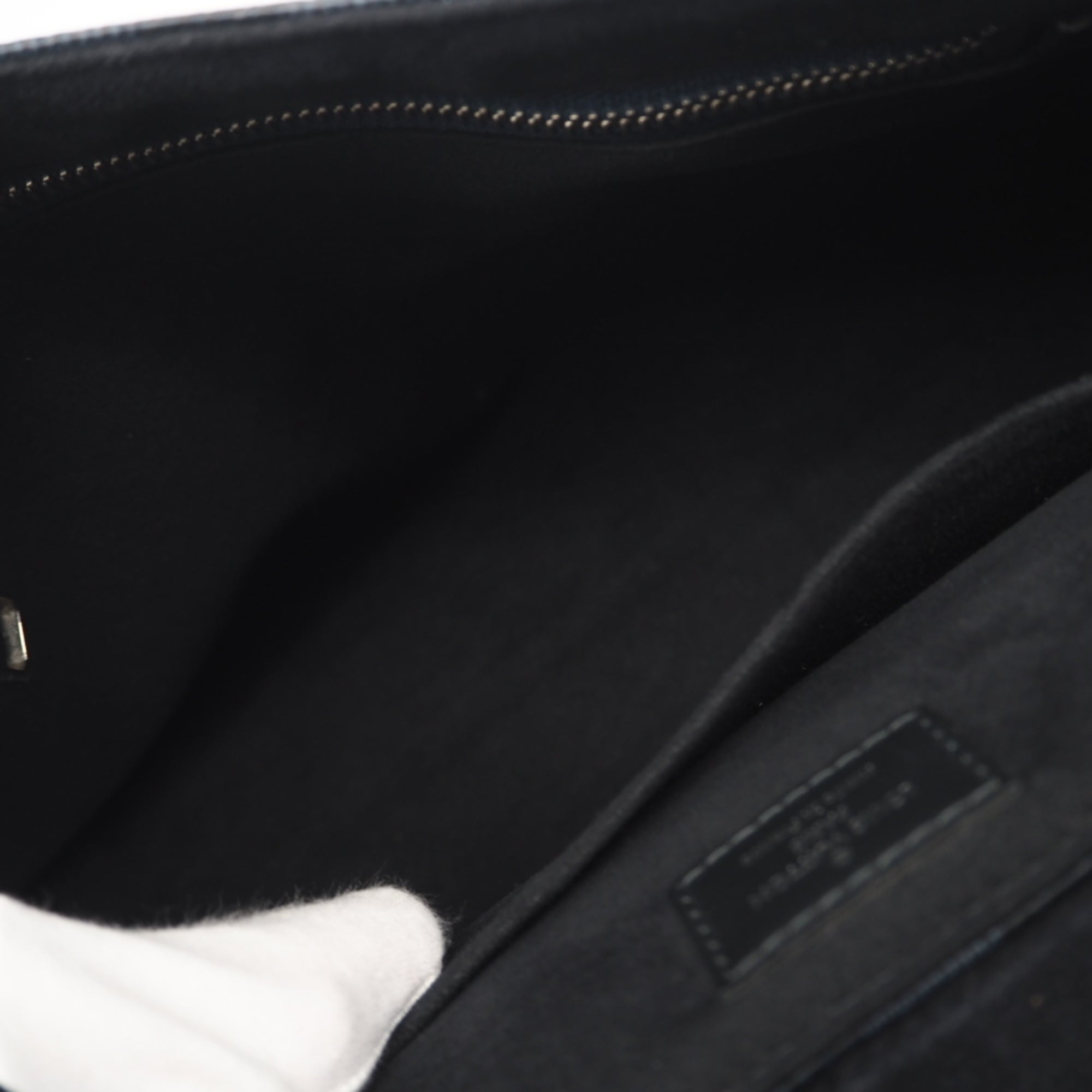 Louis Vuitton Black Gray Leather Shoulder Bag (Pre-Owned)