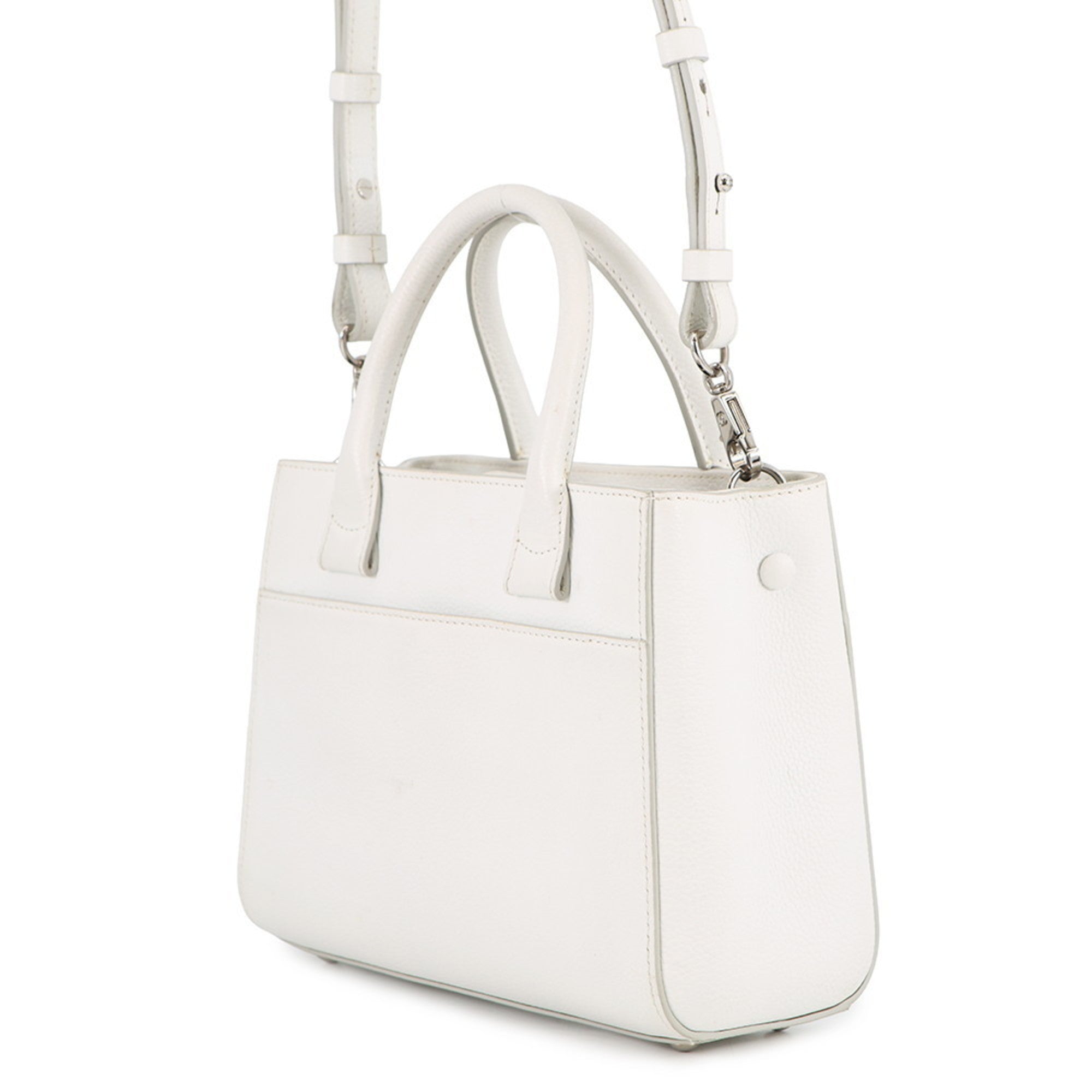 Chanel White Leather Handbag Shoulder Bag (Pre-Owned)