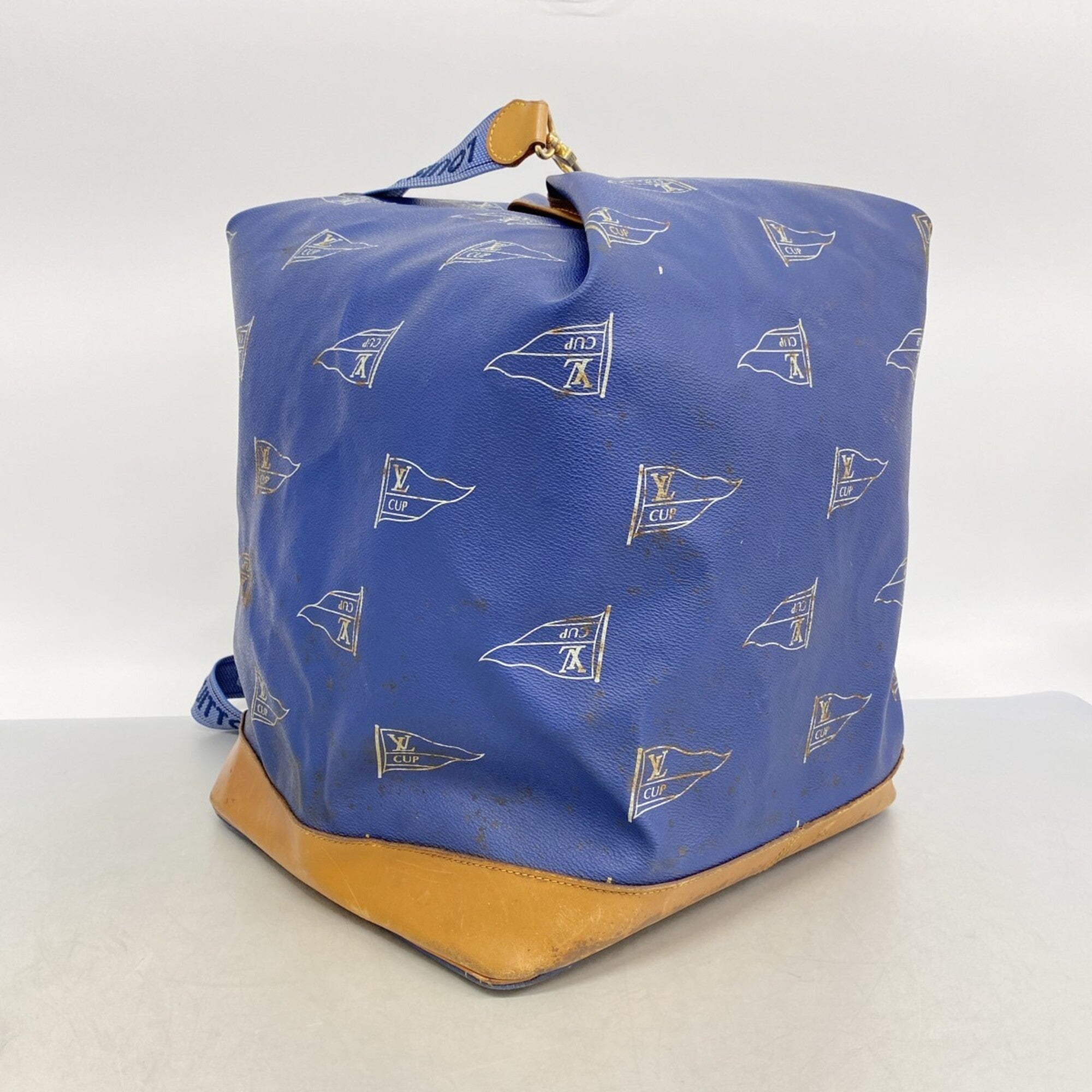 Louis Vuitton Blue Shoulder Bag (Pre-Owned)