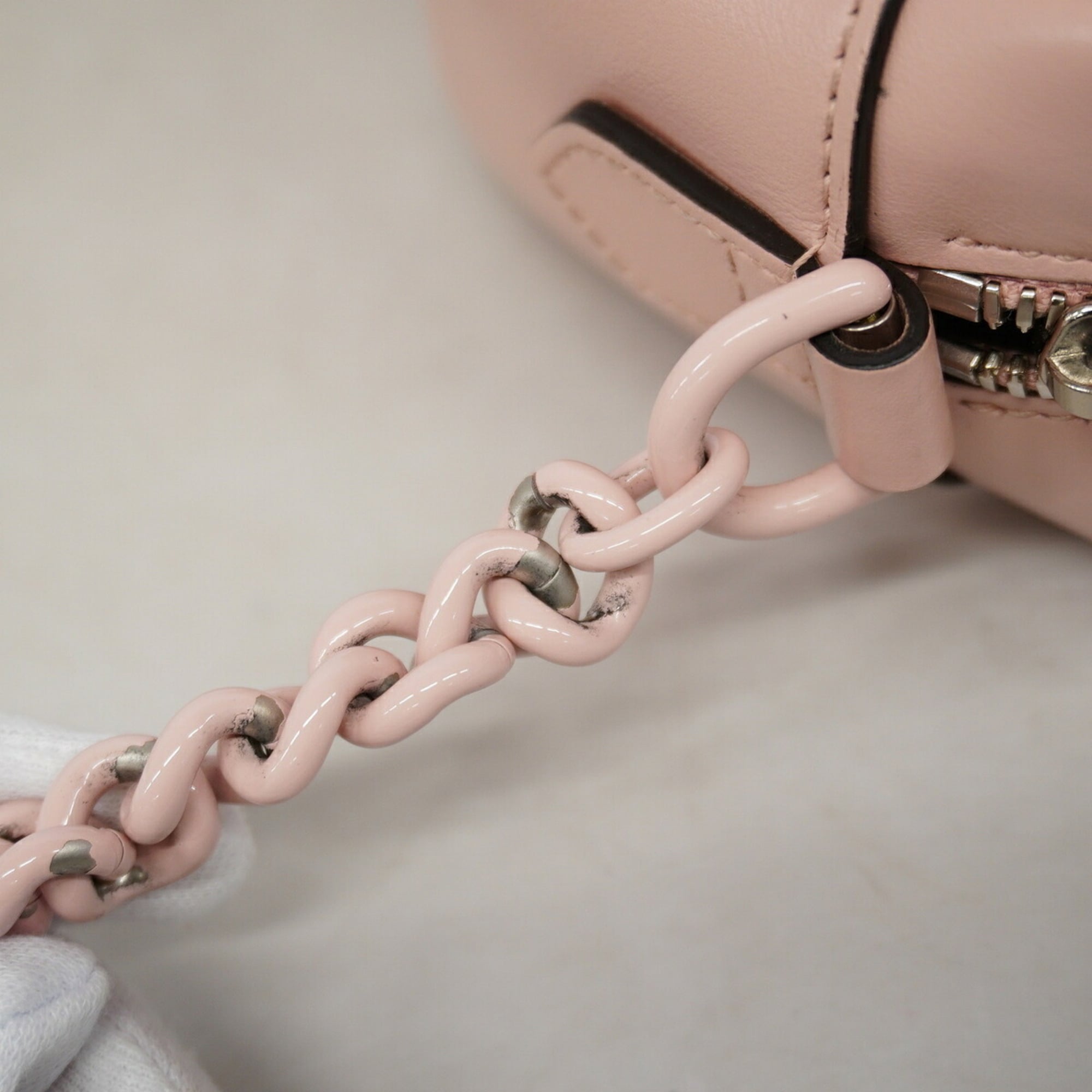 Gucci Pink Leather Shoulder Bag (Pre-Owned)