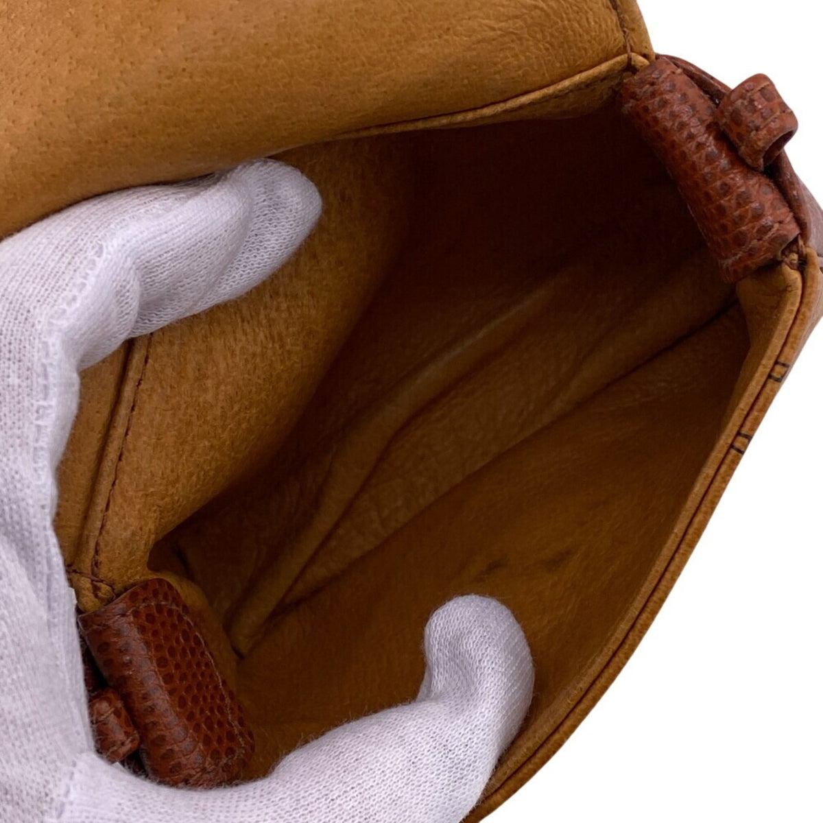 Mcm Brown Leather Pouch (Pre-Owned)