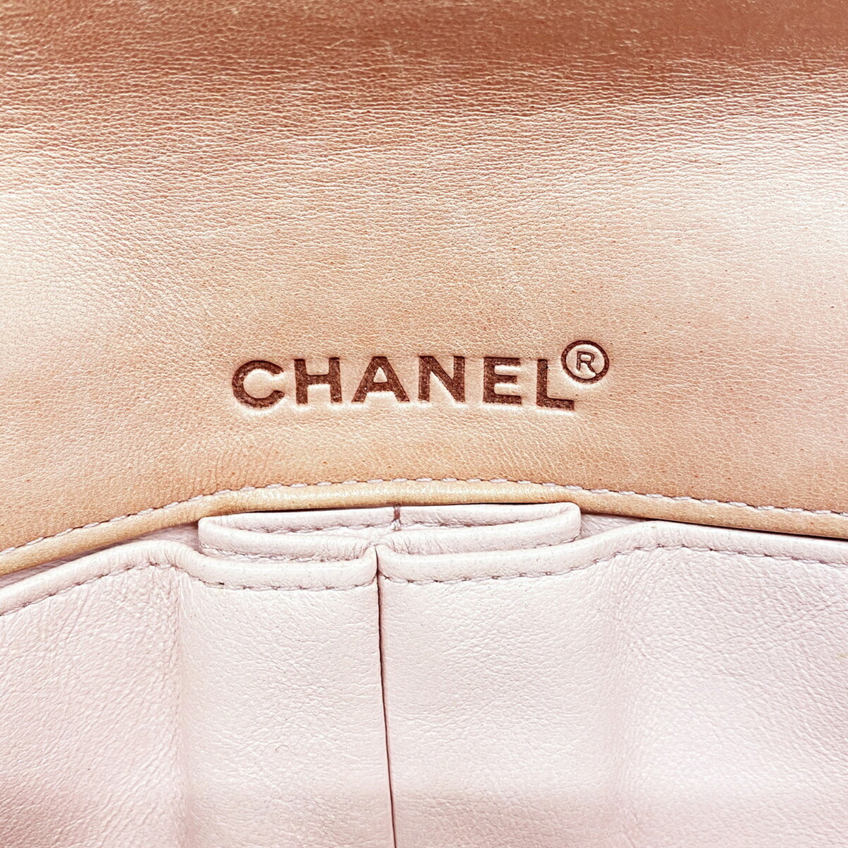Chanel Orange Patent Leather Shoulder Bag (Pre-Owned)