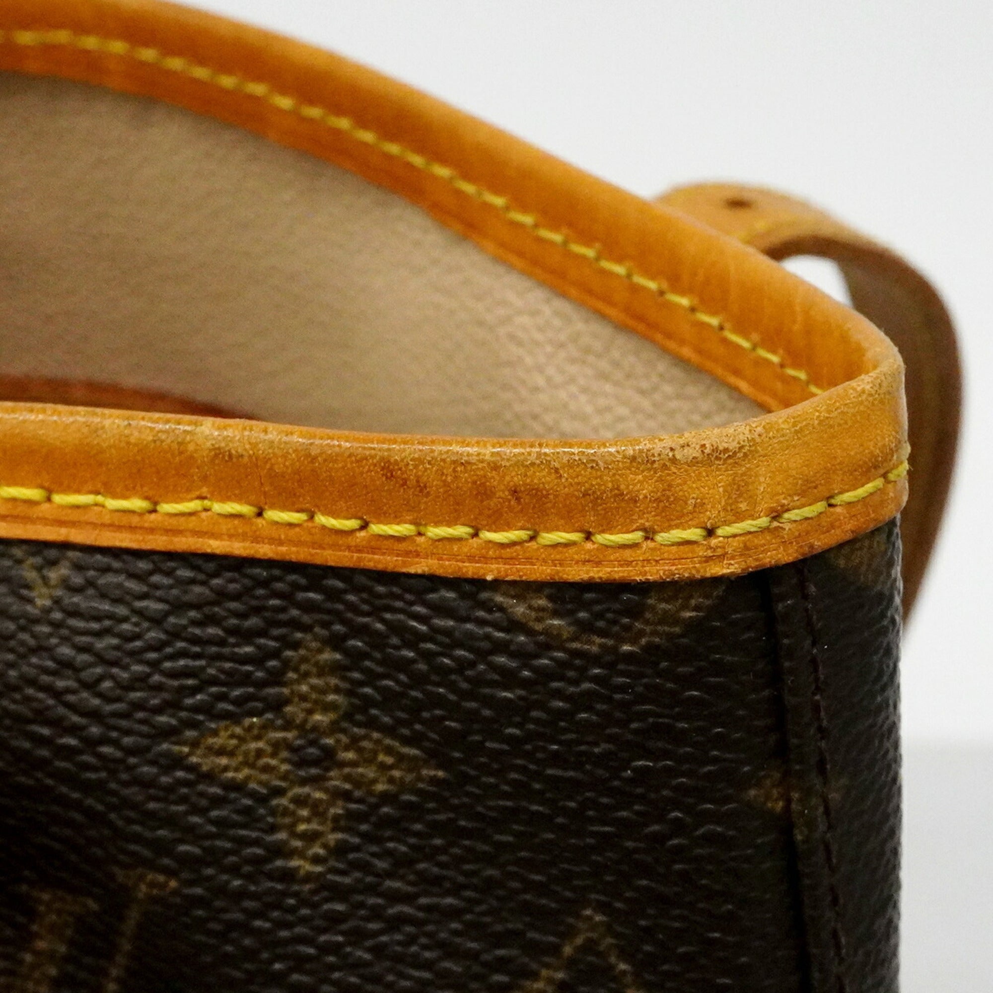 Louis Vuitton Brown Tote Bag (Pre-Owned)