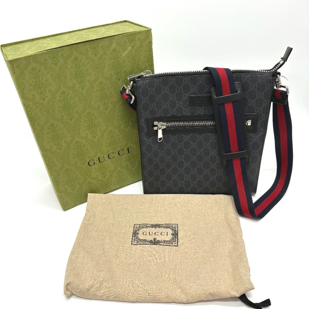 Gucci Black Gg Supreme Shoulder Bag (Pre-Owned)