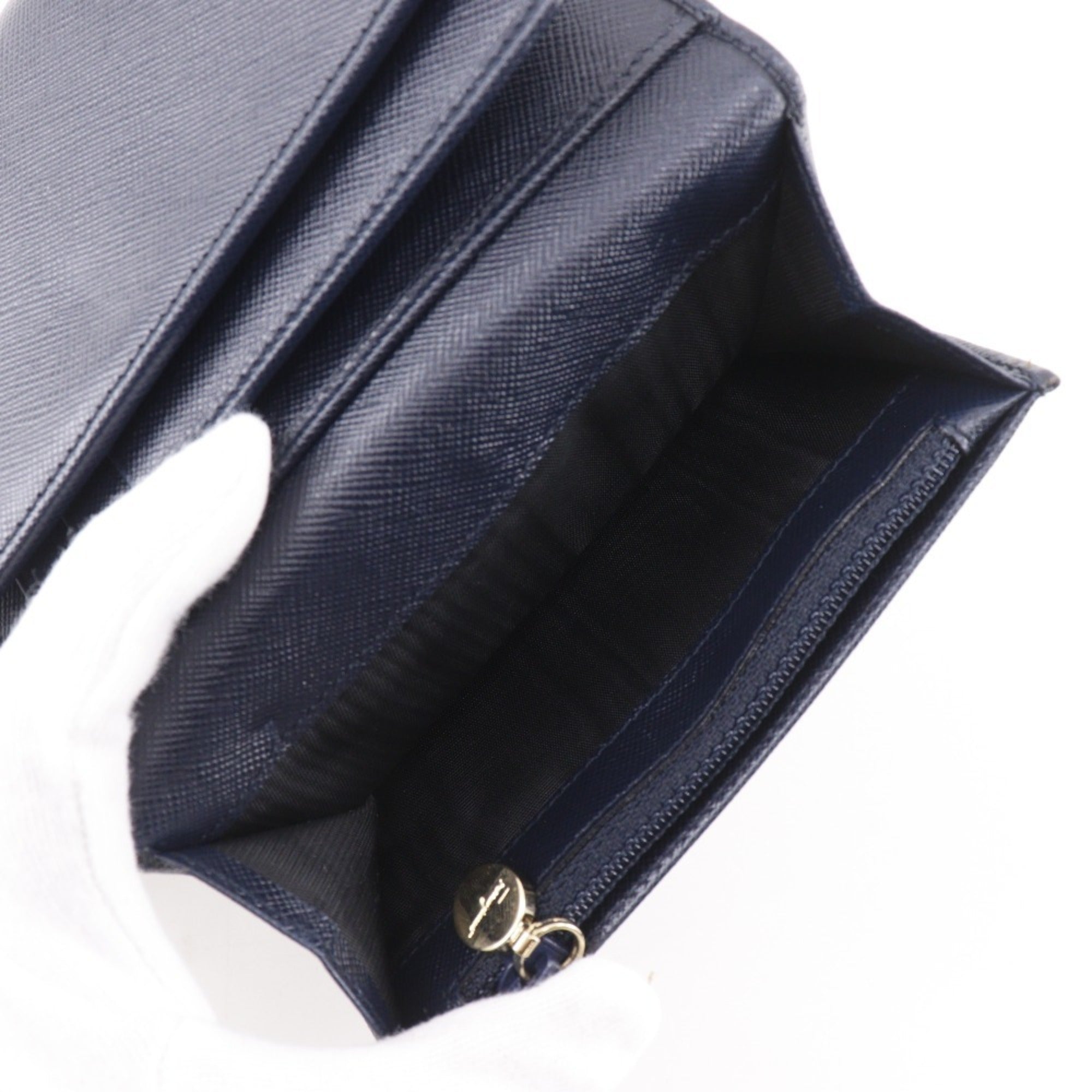 Salvatore Ferragamo Gancini Leather Wallet (Tri-Fold) (Pre-Owned)