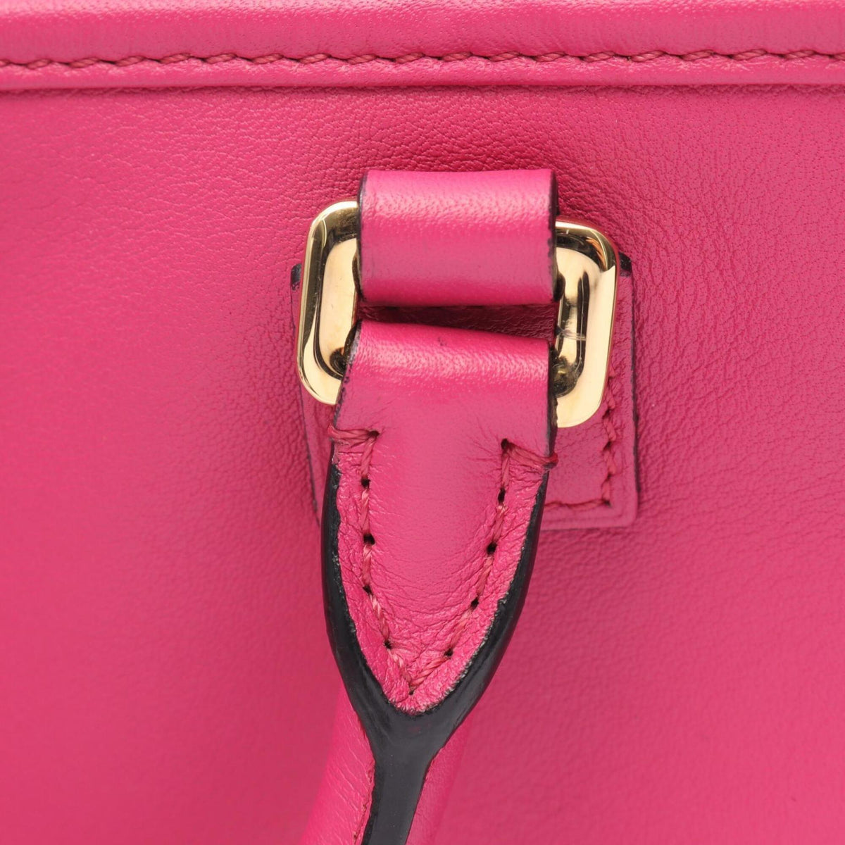 Loewe Pink Leather Handbag (Pre-Owned)