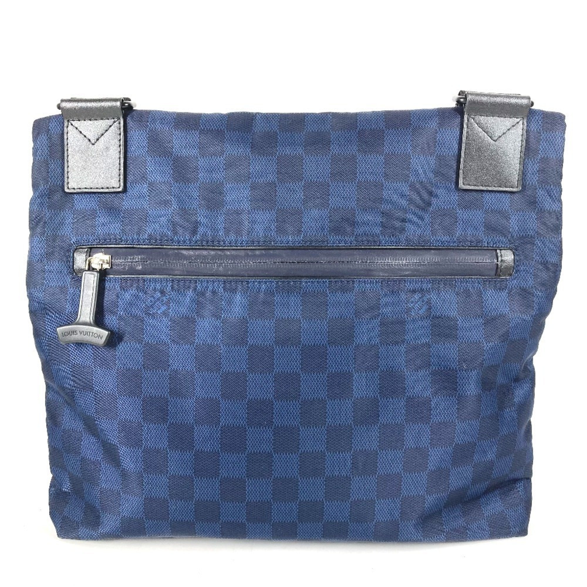 Louis Vuitton Blue Nylon Shoulder Bag (Pre-Owned)