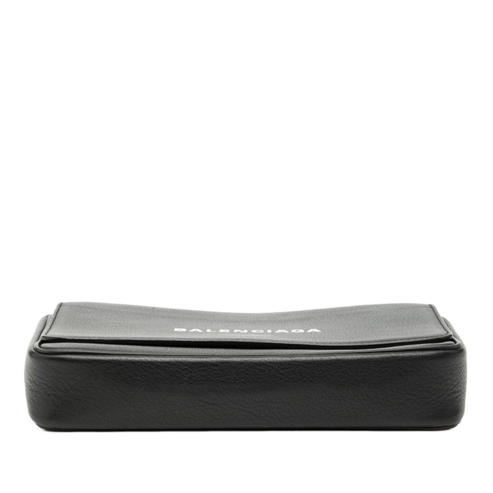 Balenciaga Black Leather Shoulder Bag (Pre-Owned)