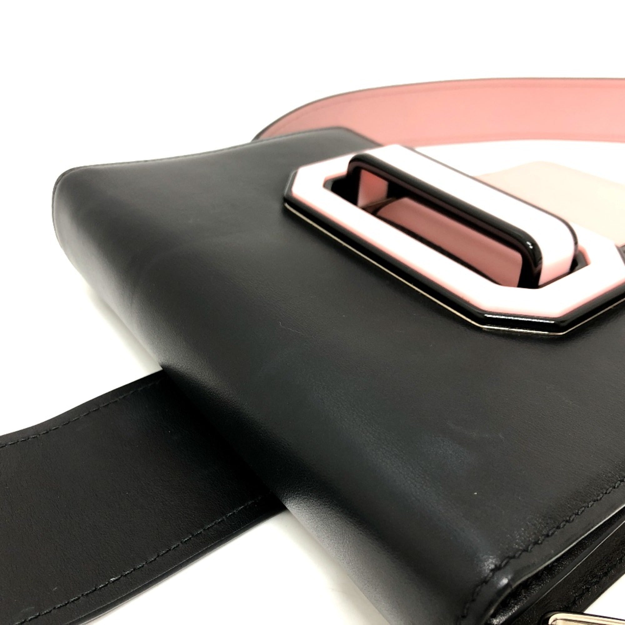 Prada Black Leather Shoulder Bag (Pre-Owned)