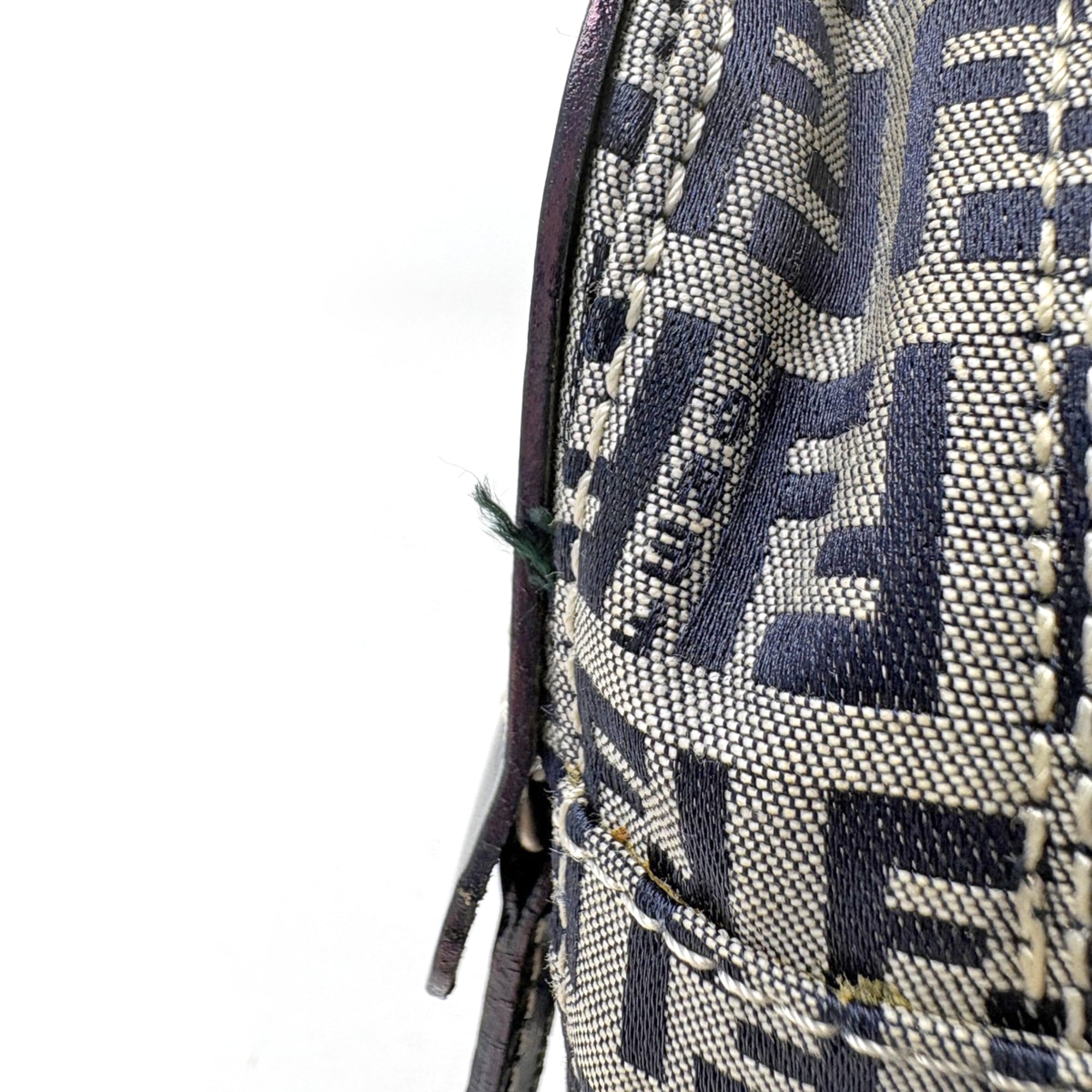 Fendi Navy Leather Canvas Shoulder Bag (Pre-Owned)