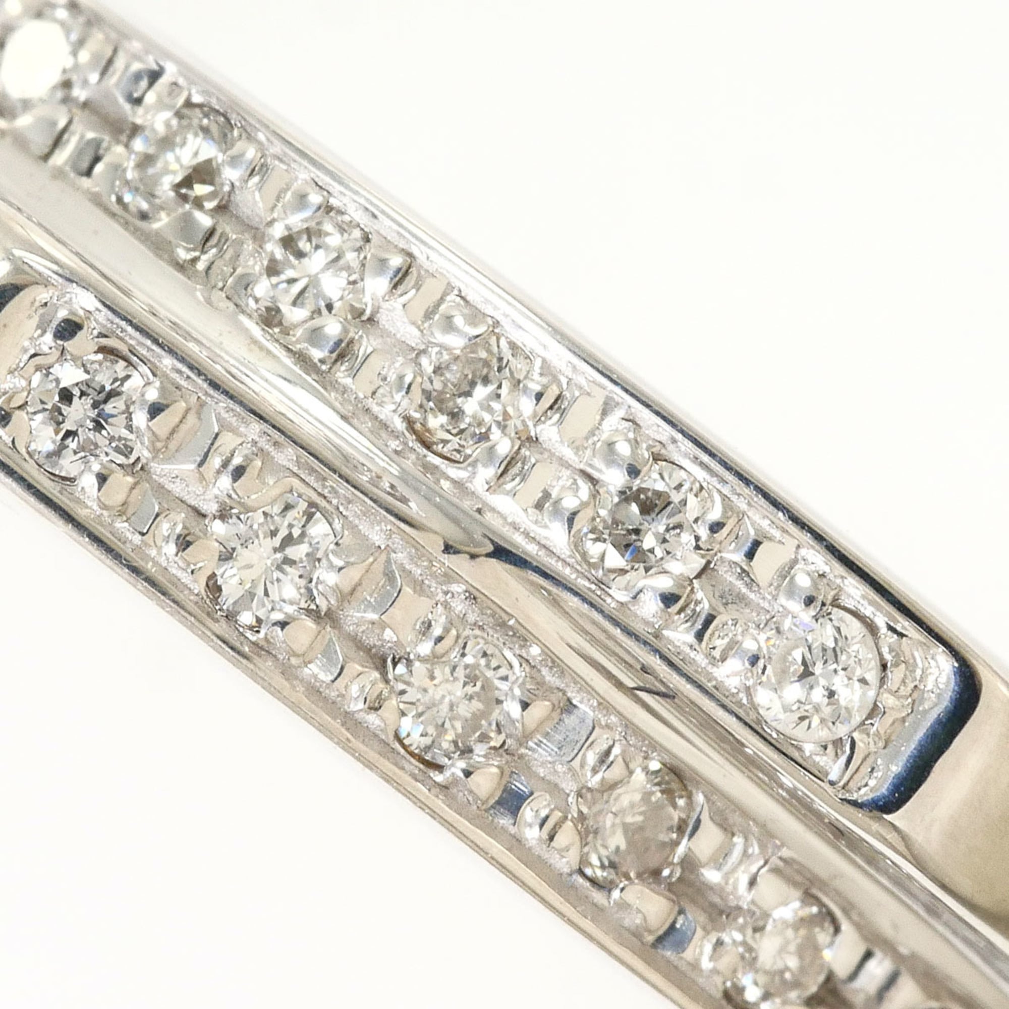 Unbranded White Gold White Gold (18K) Band Ring (Pre-Owned)