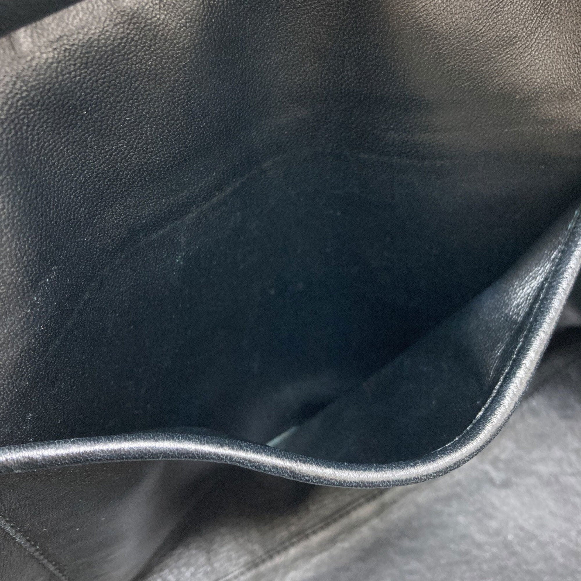 Loewe Amazona Black Leather Handbag (Pre-Owned)