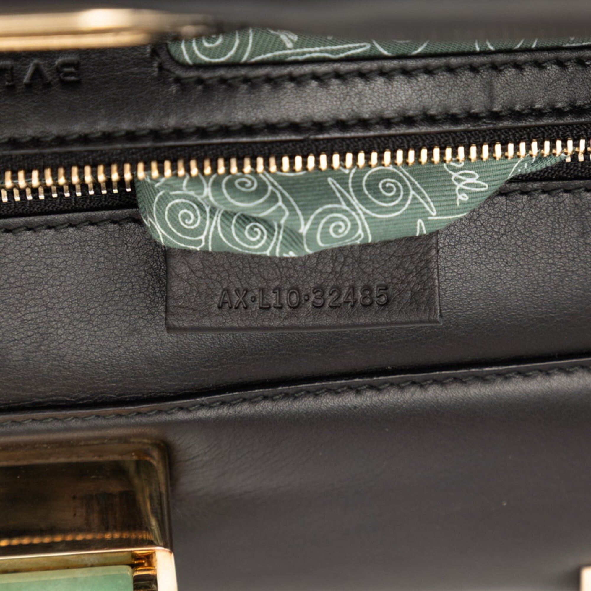 Bvlgari Black Leather Handbag (Pre-Owned)