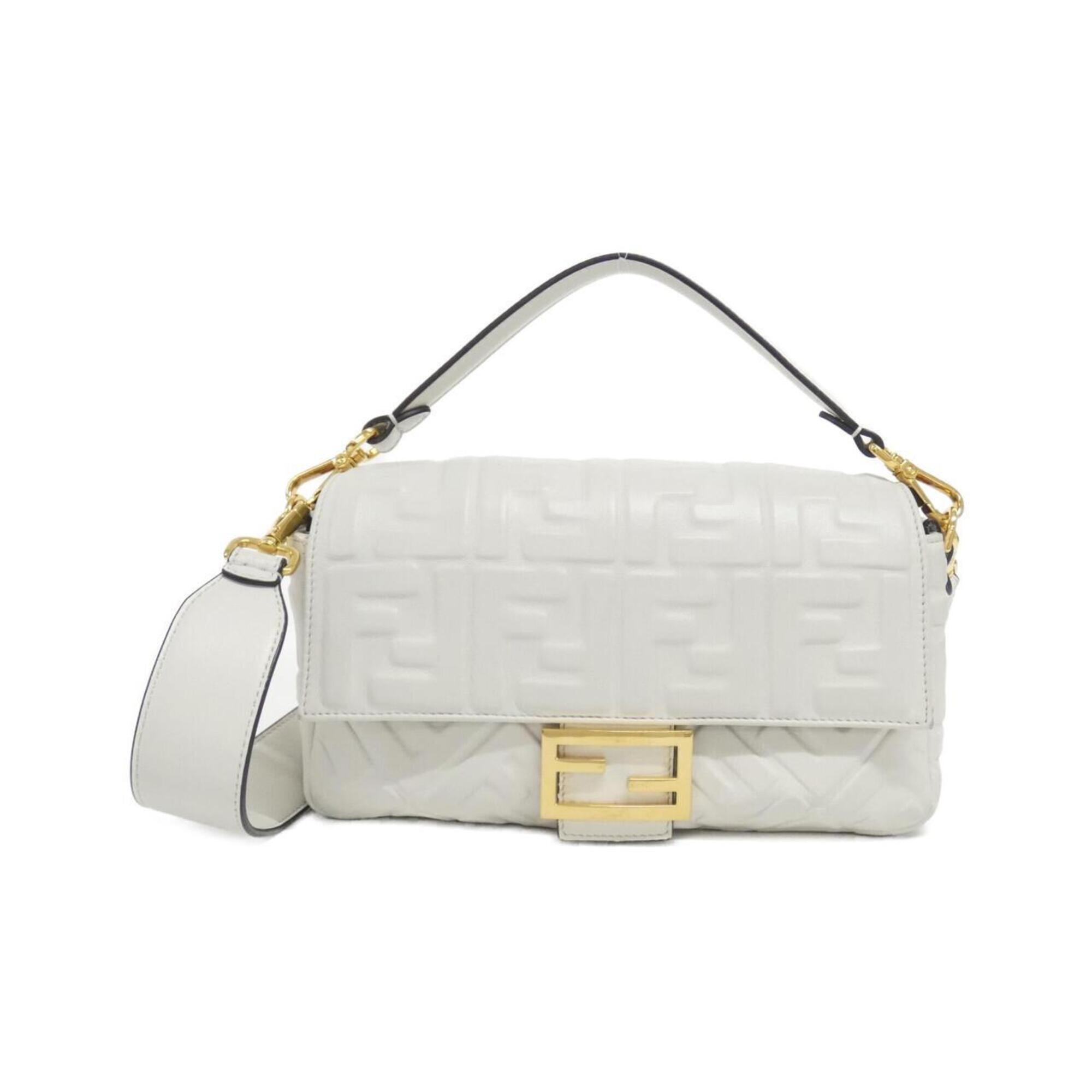 Fendi White Leather Shoulder Bag (Pre-Owned)