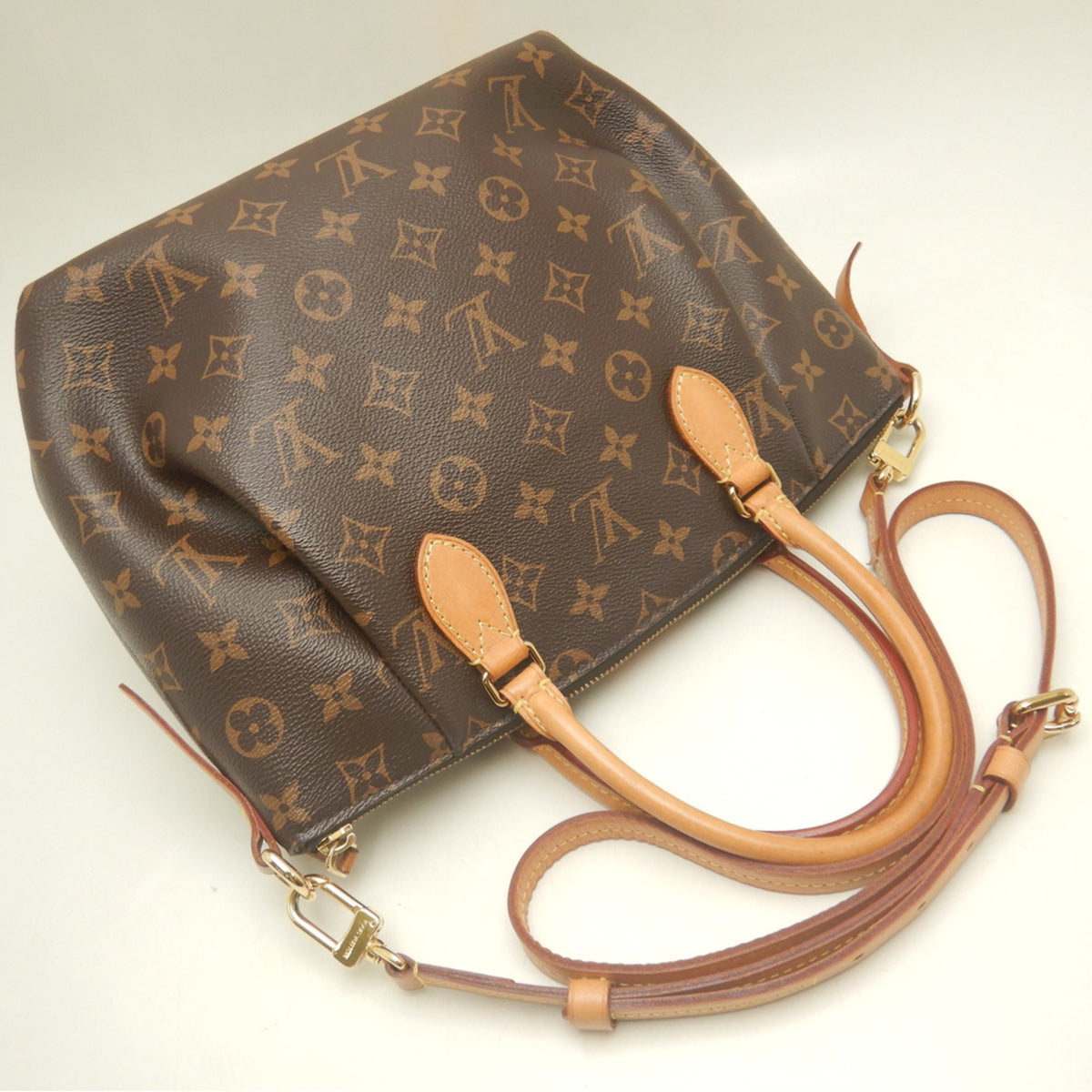Louis Vuitton Brown Monogram Monogram Canvas Handbag (Pre-Owned)
