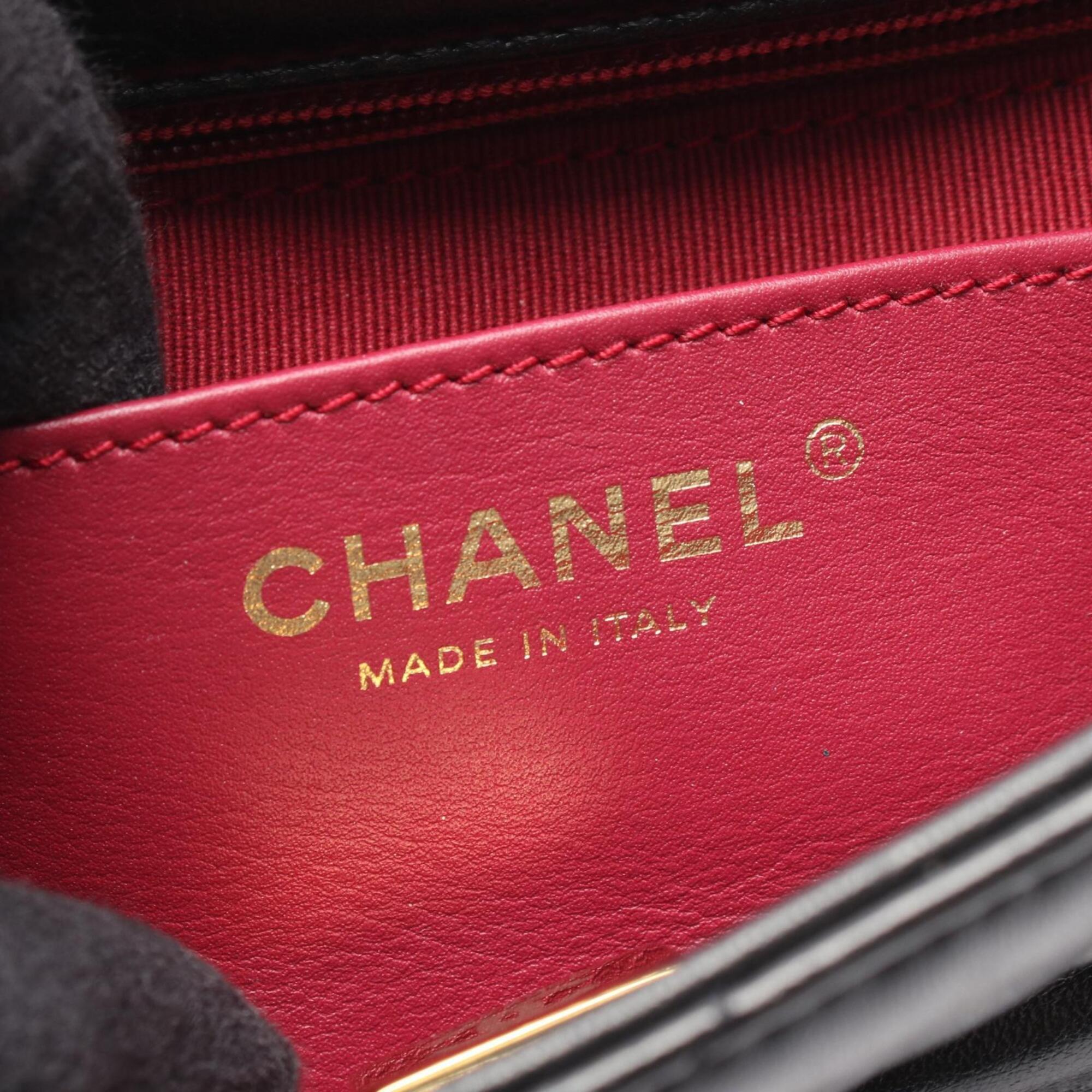 Chanel Matelasse Black Leather Handbag Shoulder Bag (Pre-Owned)