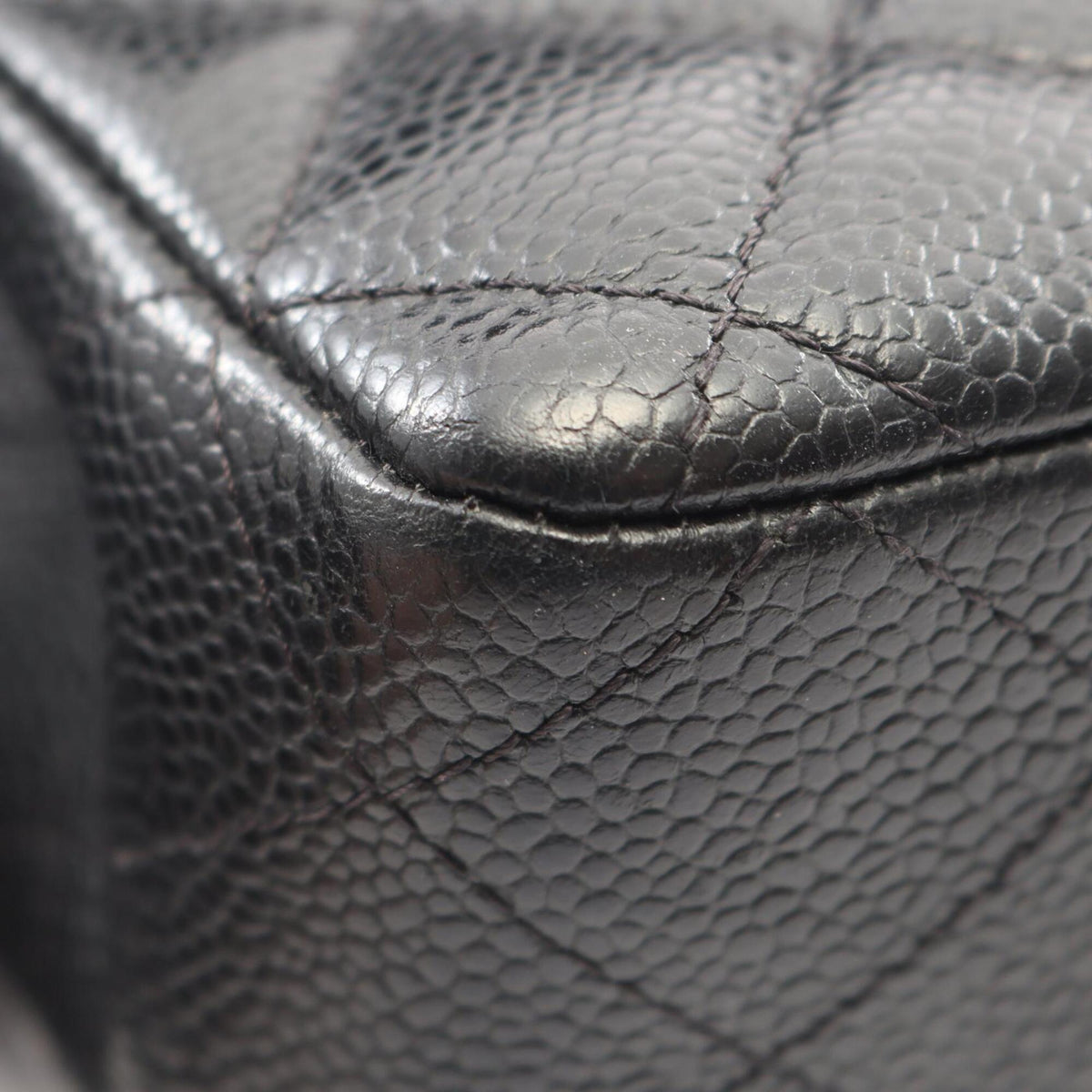 Chanel Black Grained Calfskin Handbag Shoulder Bag (Pre-Owned)