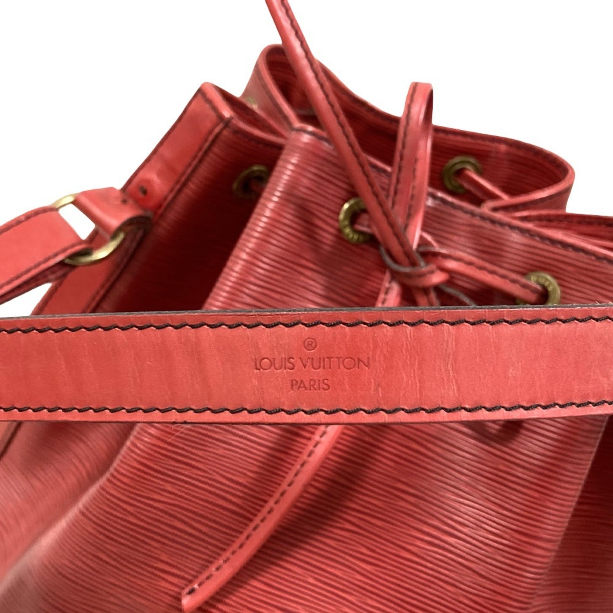 Louis Vuitton Castilian Red Epi Leather Shoulder Bag (Pre-Owned)