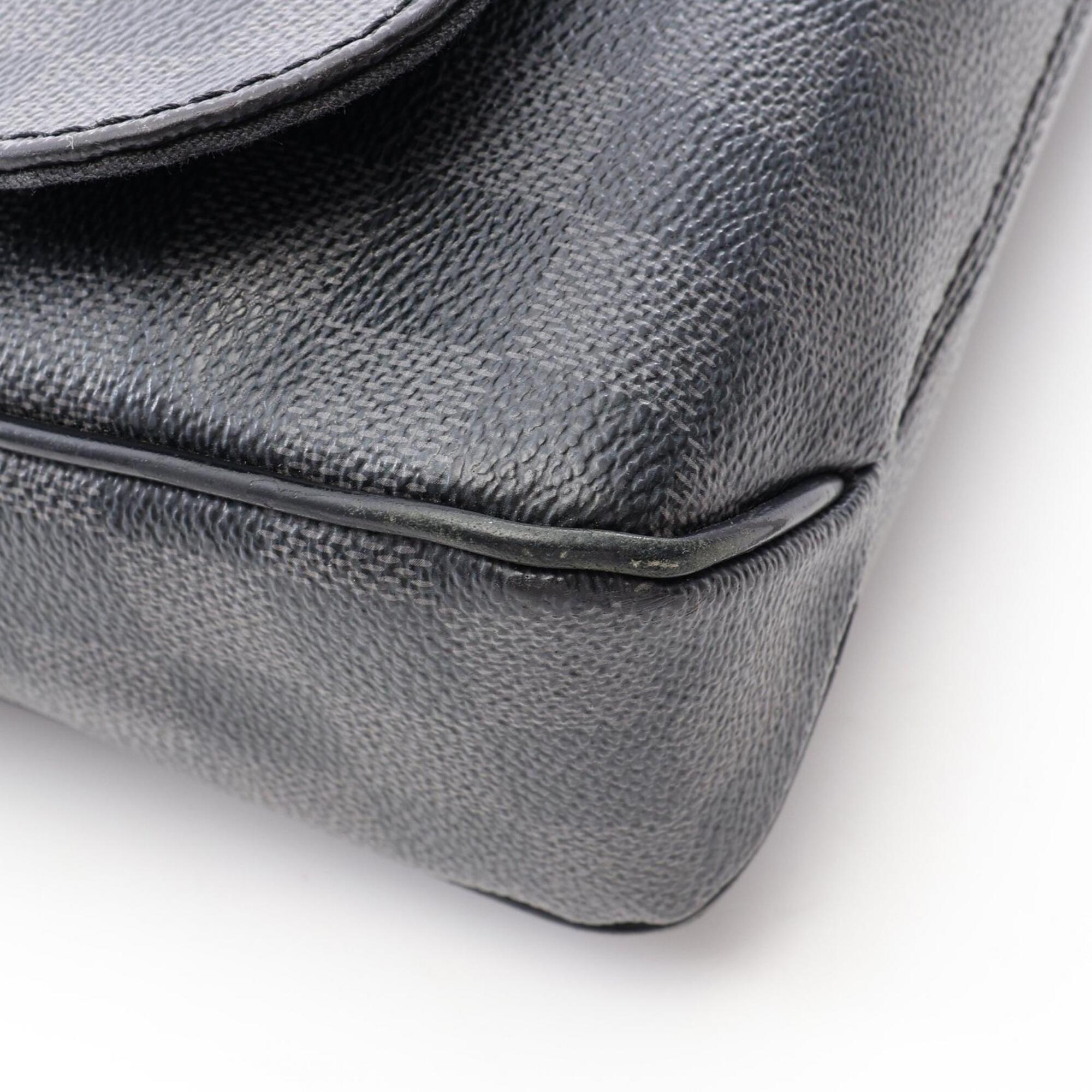 Louis Vuitton Black Damier Graphite Pvc Leather Handbag Shoulder Bag (Pre-Owned)