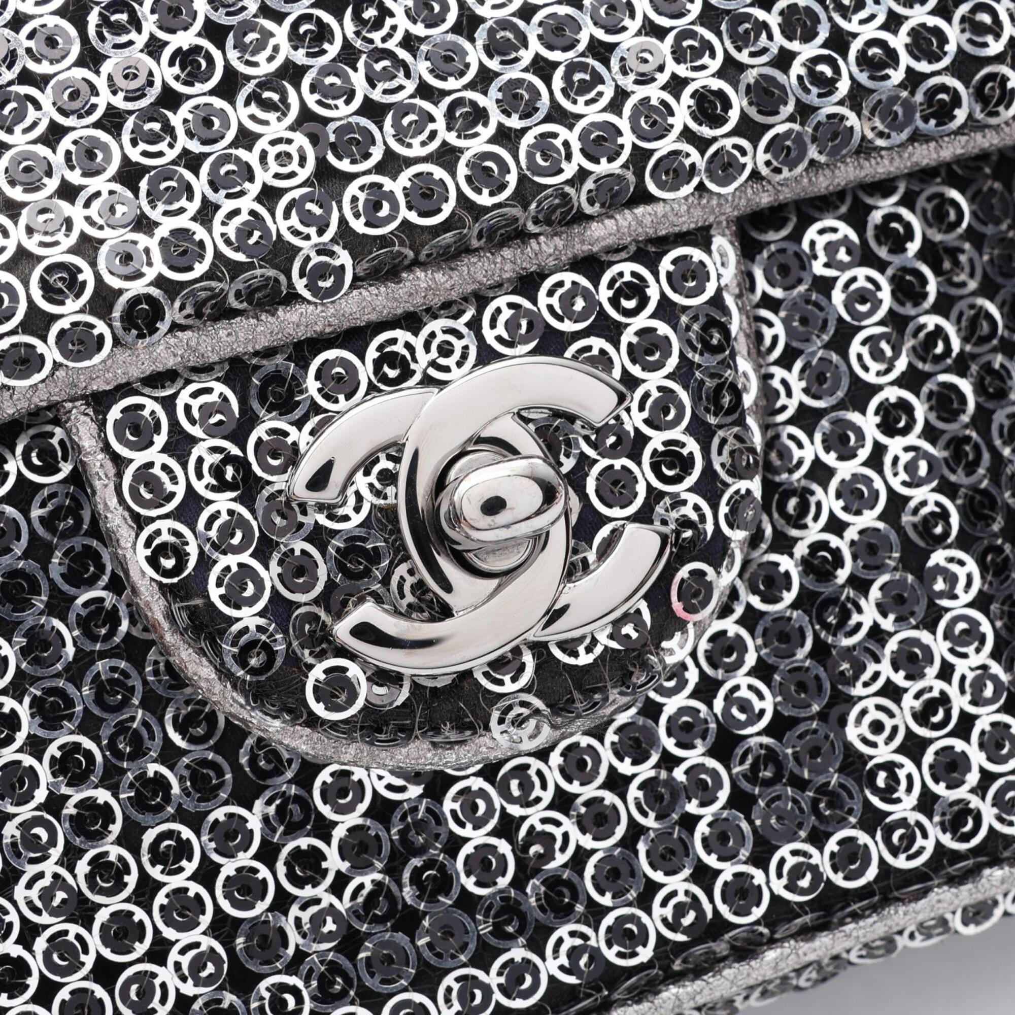 Chanel Silver Leather Spangles Handbag Shoulder Bag (Pre-Owned)