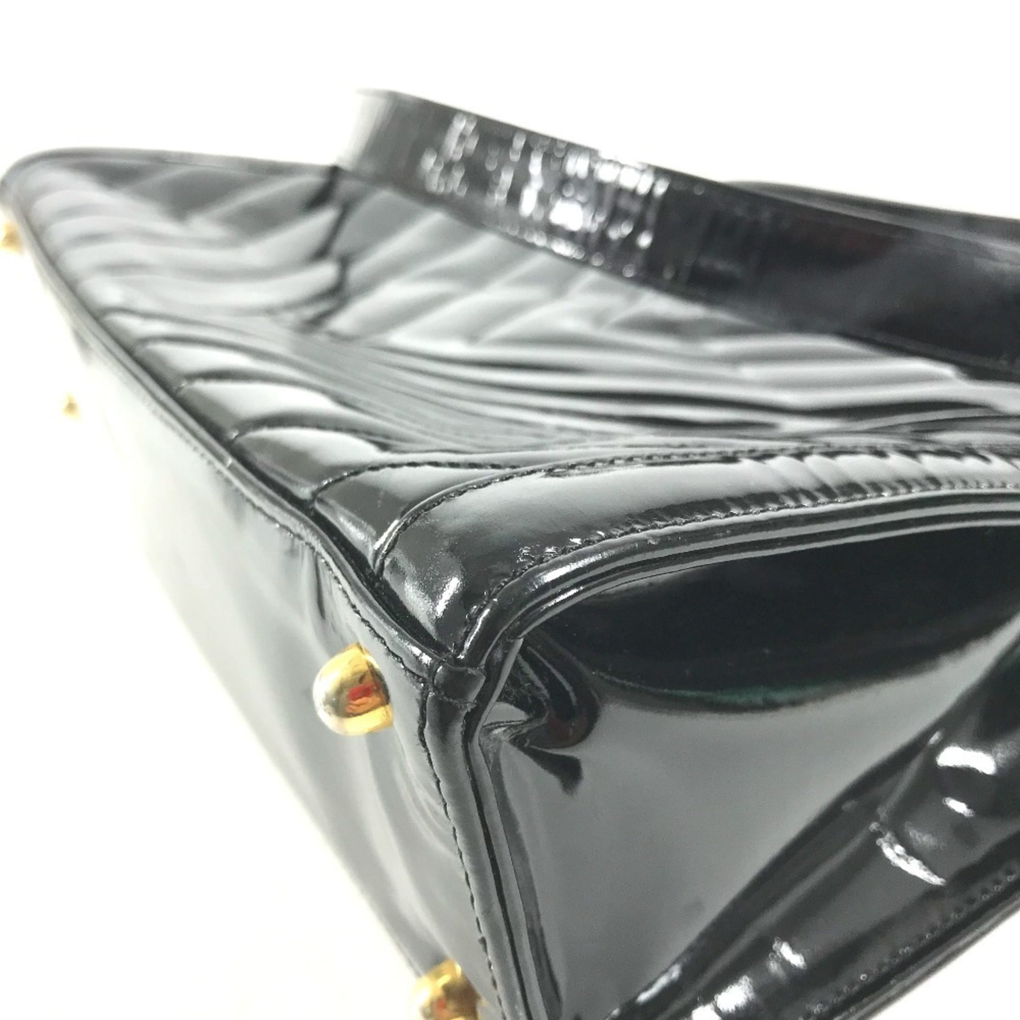 Chanel Black Gold Patent Leather Handbag Shoulder Bag Tote Bag (Pre-Owned)