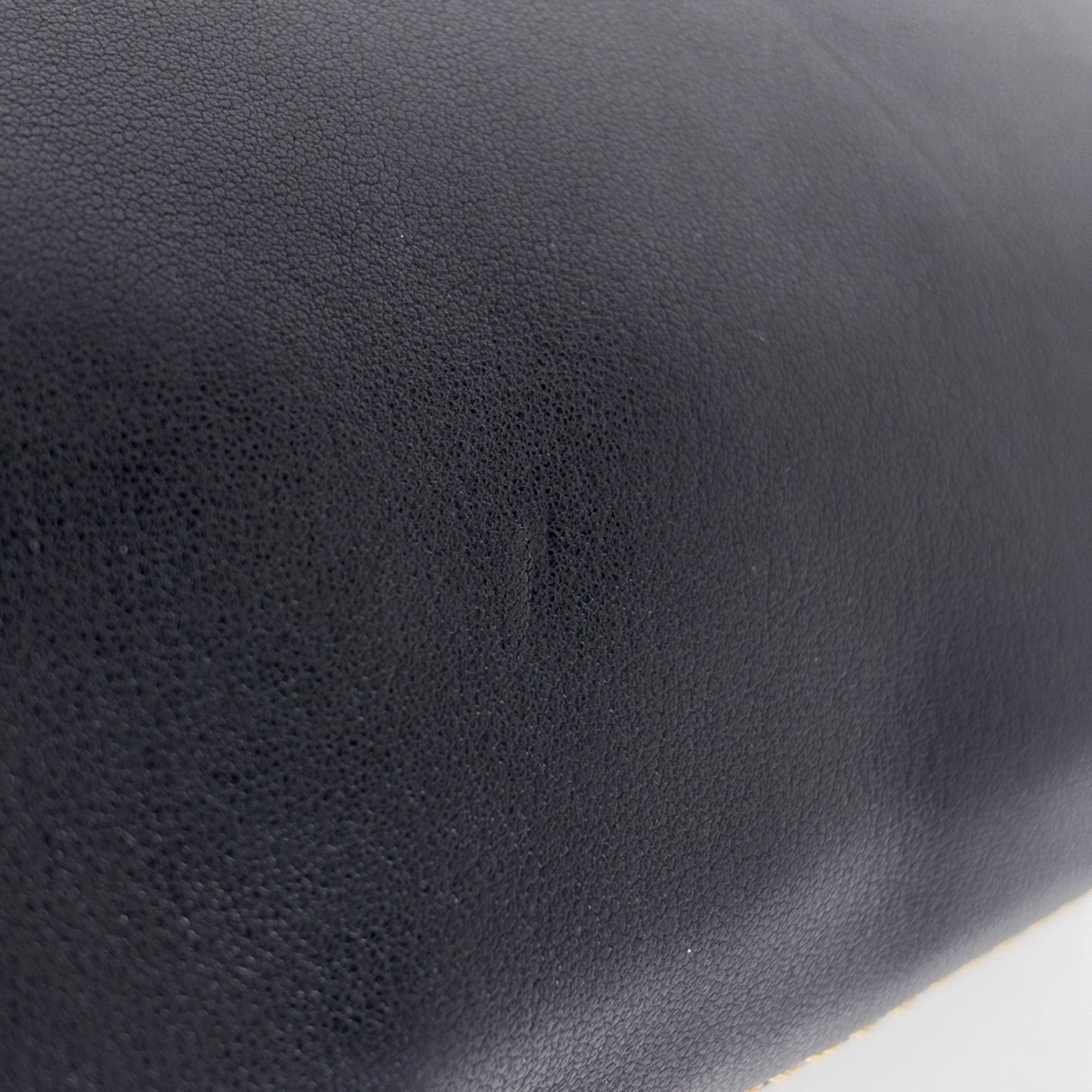 Chanel Black Leather Handbag Pouch (Pre-Owned)