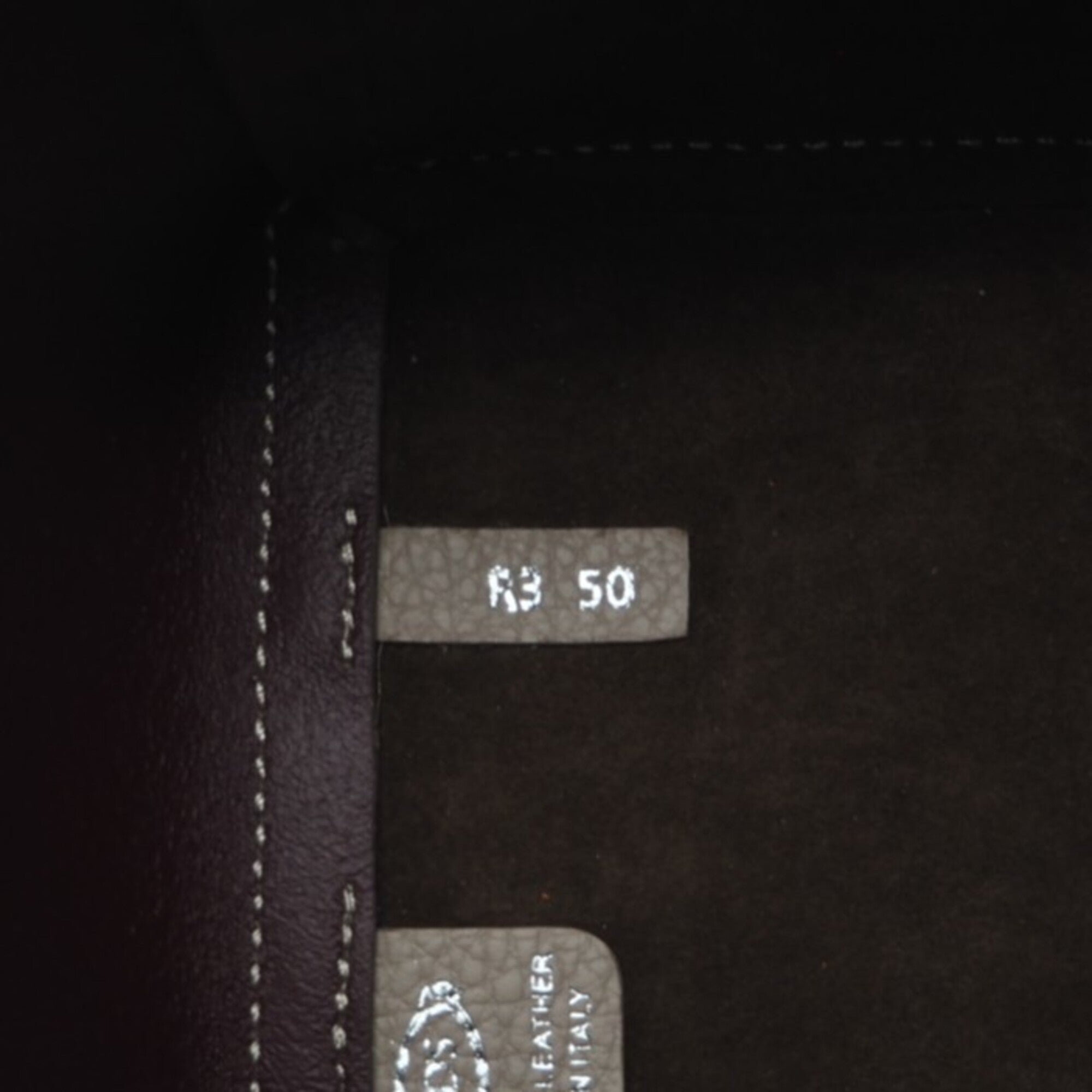 Tod's Beige Blue Leather Handbag (Pre-Owned)